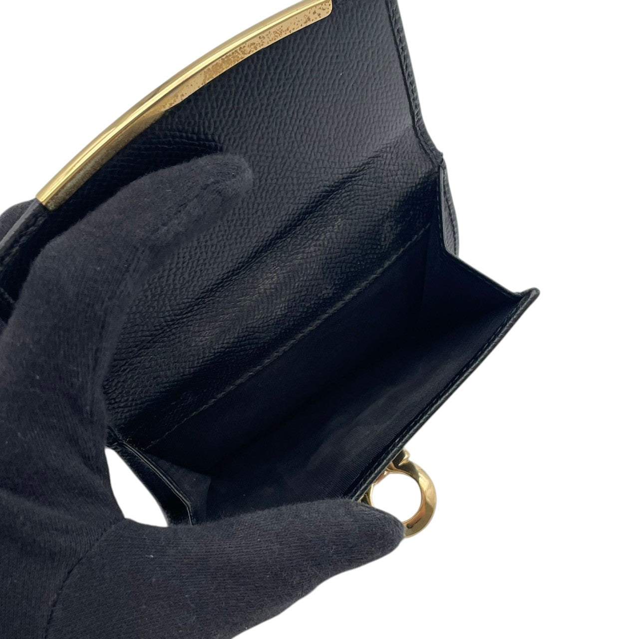 フェラガモ Salvatore Ferragamo ガンチーニ Wホック 二つ折り財布 コンパクト財布 レザー 本革 ブラック 黒 ゴールド金具 アイコン エレガント クラシック レトロ レディース 女性 人気 定番 高級感 財布 W1