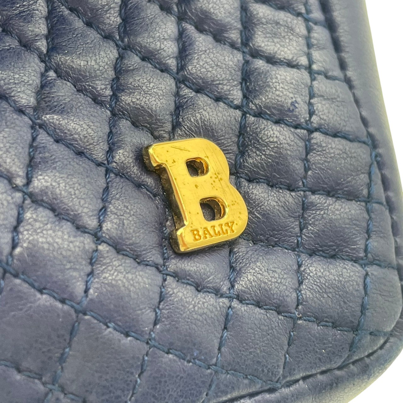バリー バッグ BALLY ヴィンテージ キルティング レザー チェーンショルダーバッグ ポシェット 斜め掛け クロスボディ ネイビー 紺色 ゴールド金具 ロゴ エレガント クラシック レトロ レディース 女性 人気 定番 鞄 S66