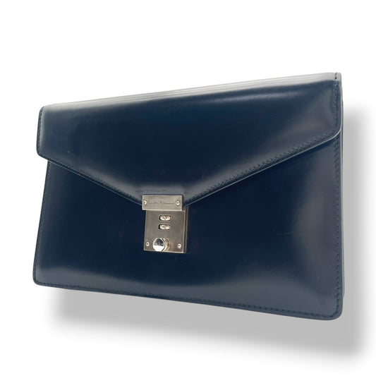 【美品】フェラガモ Salvatore Ferragamo ダイヤルロック式 レザー クラッチバッグ 手提げ かばん 鞄 本革 ブラック 黒 シルバー金具 ビジネス フォーマル メンズ レディース ユニセックス EP-24 1001 人気 定番 S66