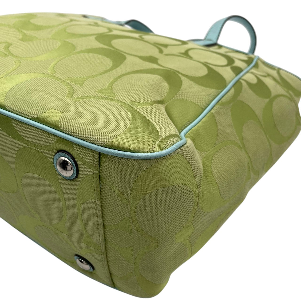 コーチ COACH リゾート シグネチャー XL トートバッグ ハンドバッグ 手提げ 肩掛け 大容量 A4収納 キャンバス レザー ライトグリーン 水色 シルバー金具 エレガント カジュアル デイリー 通勤 通学 レディース 女性 人気 22690 S66