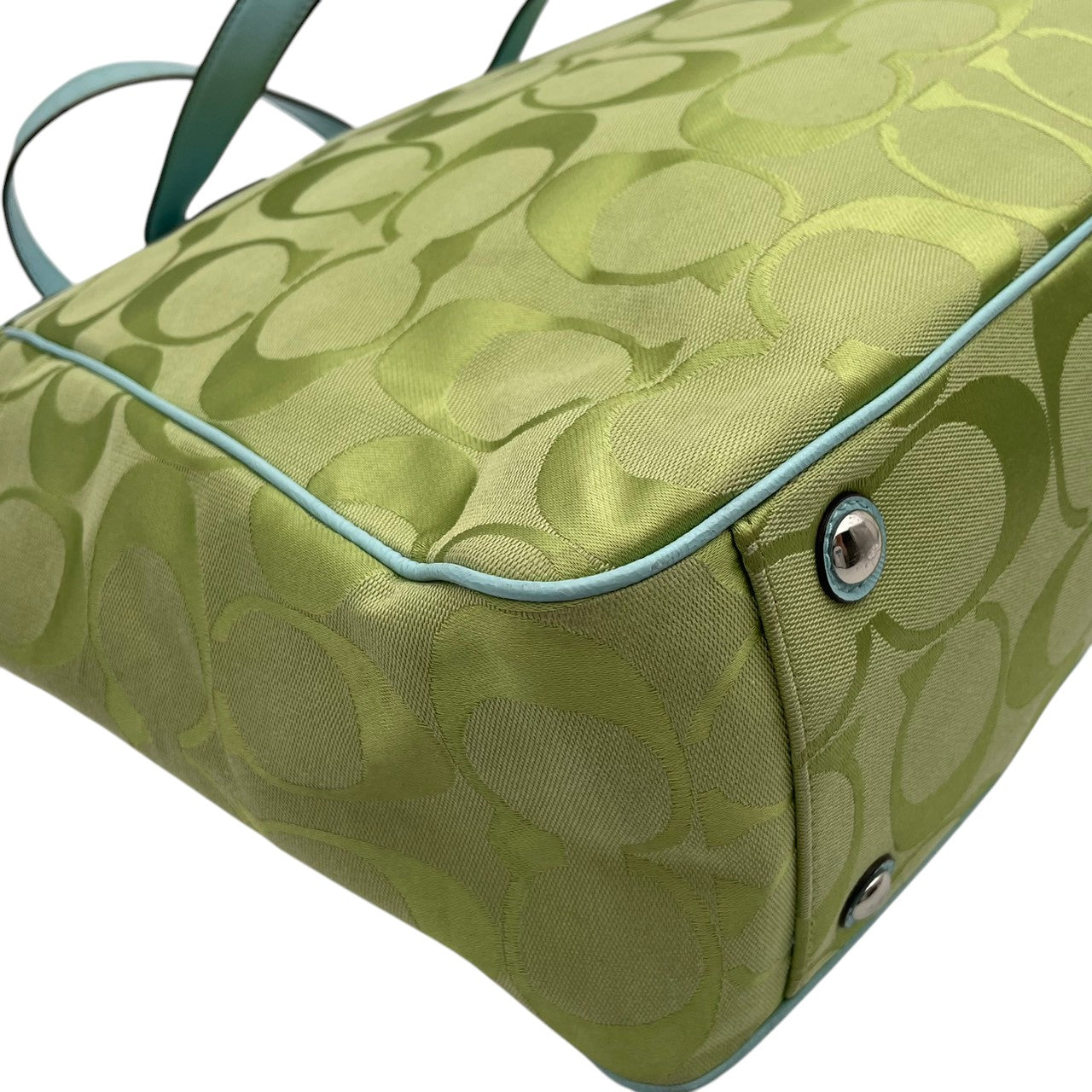 コーチ COACH リゾート シグネチャー XL トートバッグ ハンドバッグ 手提げ 肩掛け 大容量 A4収納 キャンバス レザー ライトグリーン 水色 シルバー金具 エレガント カジュアル デイリー 通勤 通学 レディース 女性 人気 22690 S66