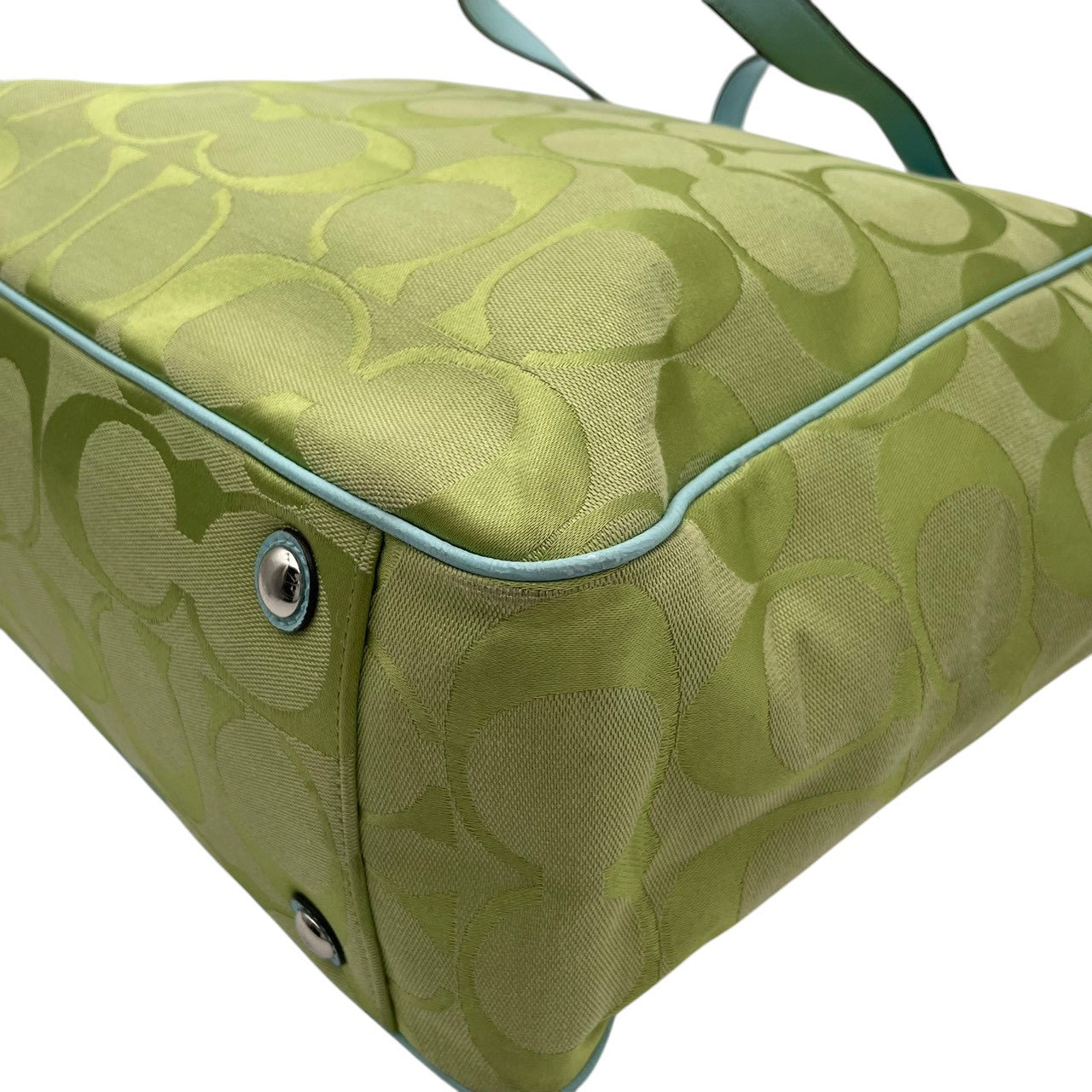 コーチ COACH リゾート シグネチャー XL トートバッグ ハンドバッグ 手提げ 肩掛け 大容量 A4収納 キャンバス レザー ライトグリーン 水色 シルバー金具 エレガント カジュアル デイリー 通勤 通学 レディース 女性 人気 22690 S66