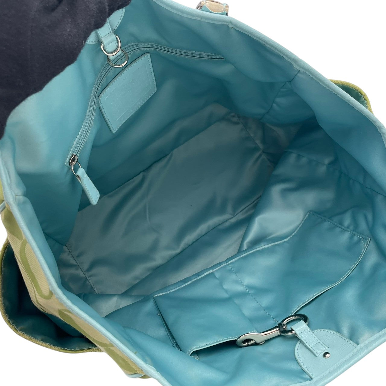 コーチ COACH リゾート シグネチャー XL トートバッグ ハンドバッグ 手提げ 肩掛け 大容量 A4収納 キャンバス レザー ライトグリーン 水色 シルバー金具 エレガント カジュアル デイリー 通勤 通学 レディース 女性 人気 22690 S66