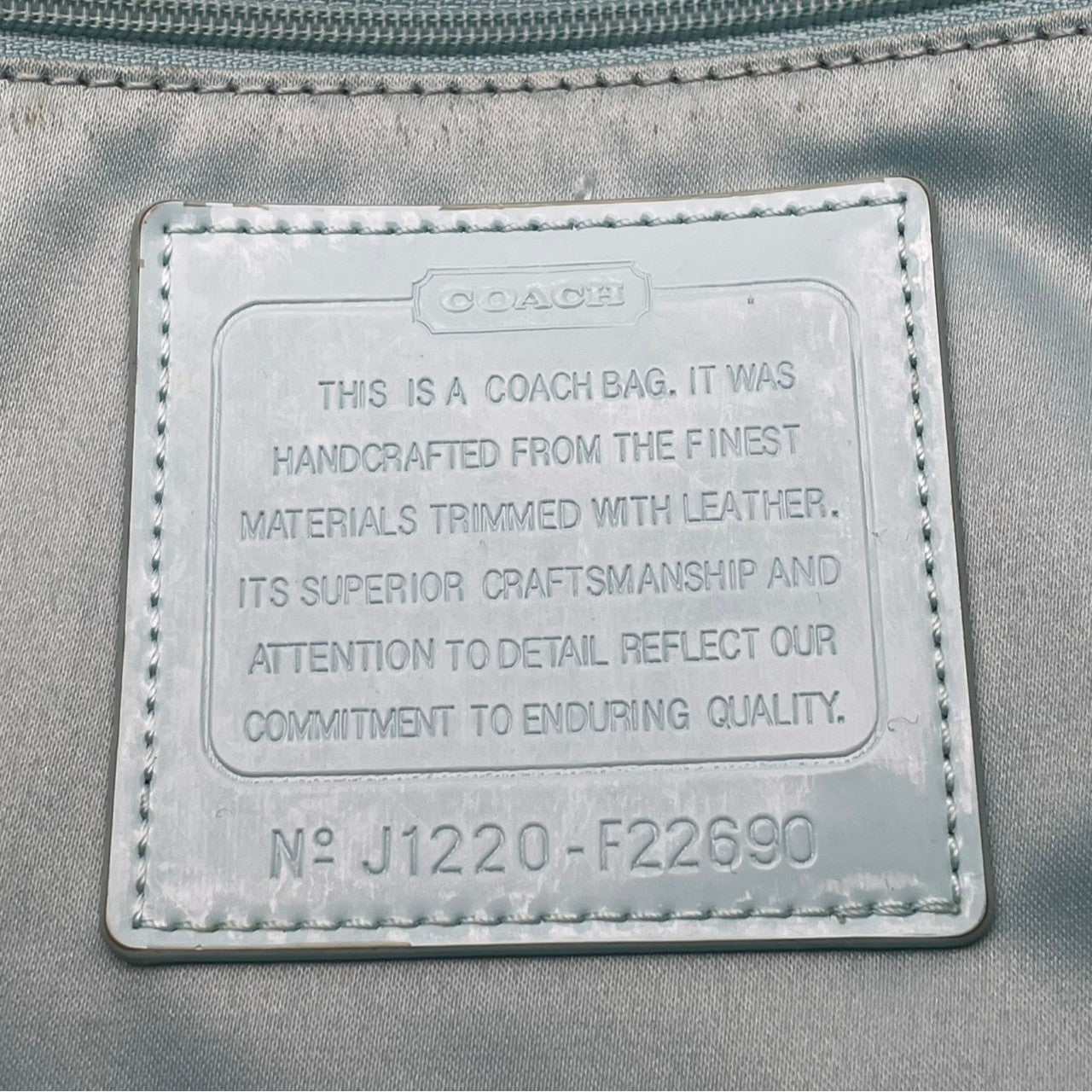 コーチ COACH リゾート シグネチャー XL トートバッグ ハンドバッグ 手提げ 肩掛け 大容量 A4収納 キャンバス レザー ライトグリーン 水色 シルバー金具 エレガント カジュアル デイリー 通勤 通学 レディース 女性 人気 22690 S66
