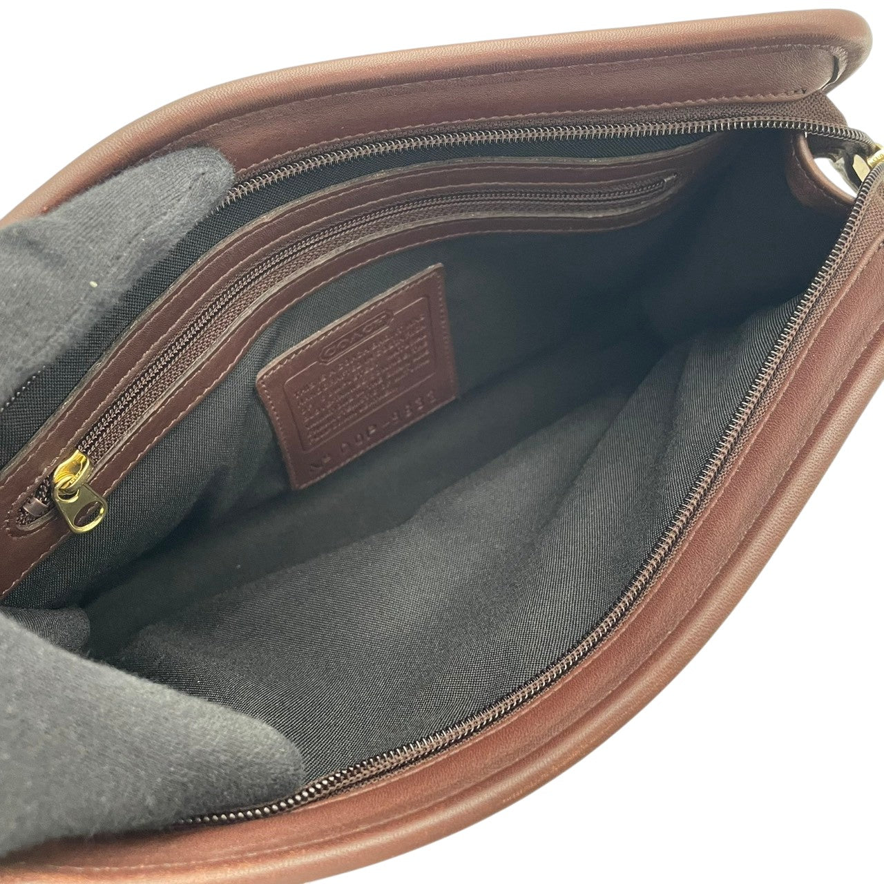コーチ COACH オールドコーチ インターナショナル クラッチバッグ セカンドバッグ ハンドバッグ レザー 本革 ブラウン 茶色 ゴールド金具 ヴィンテージ クラシック ビジネス カジュアル メンズ レディース ユニセックス 人気 9833 S66