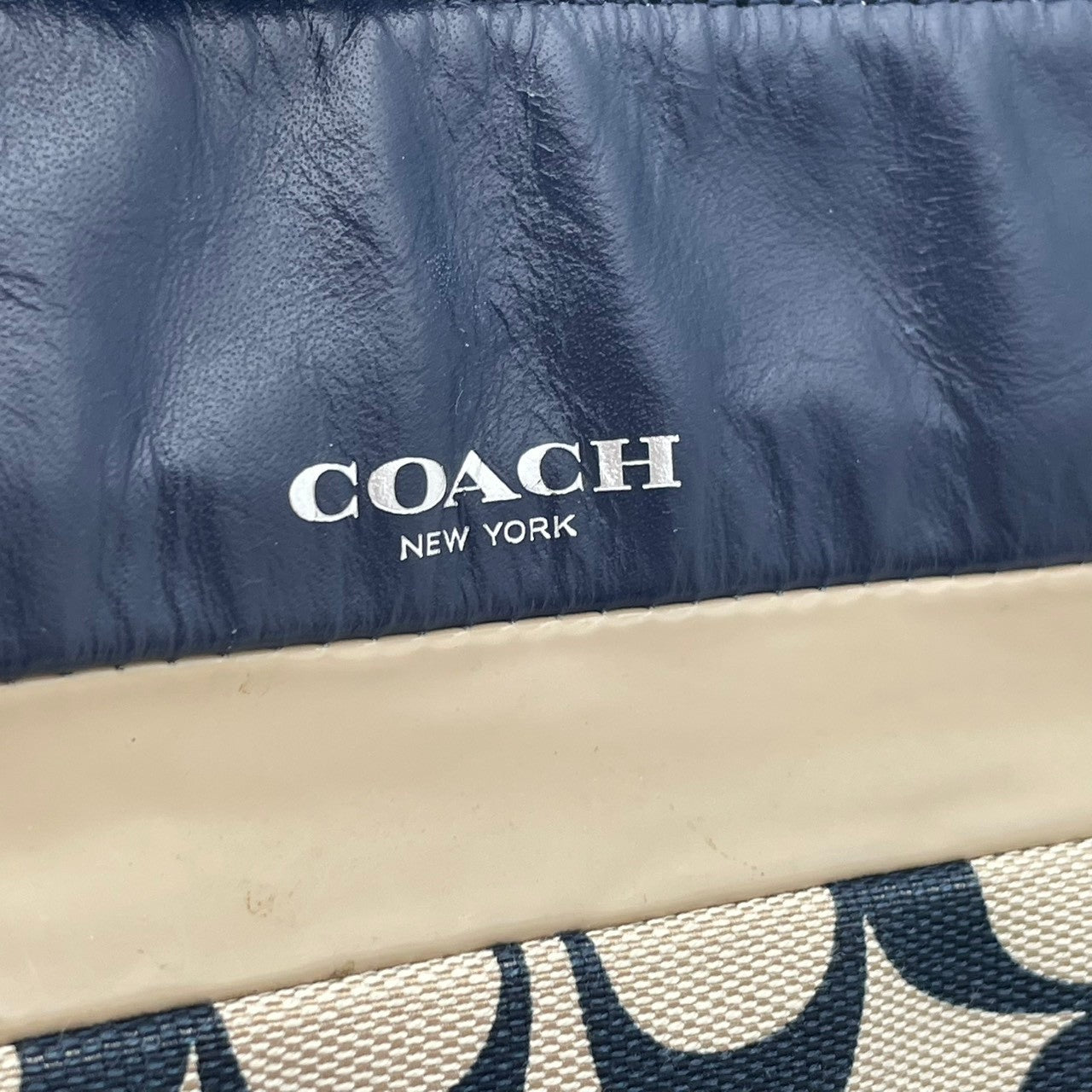 コーチ COACH シグネチャー キャンバス レザー トートバッグ ハンドバッグ 肩掛け A4収納 ベージュ ネイビー 紺色 シルバー金具 エレガント カジュアル デイリー 通勤 通学 レディース 女性 人気 定番 29426 S68