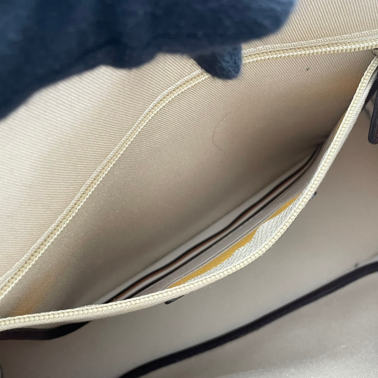 コーチ COACH ボーダー キャンバス レザー トートバッグ ハンドバッグ 手提げ ブラウン 茶色 ベージュ シルバー金具 エレガント カジュアル デイリー 通勤 通学 レディース 女性 人気 定番 7713 S68