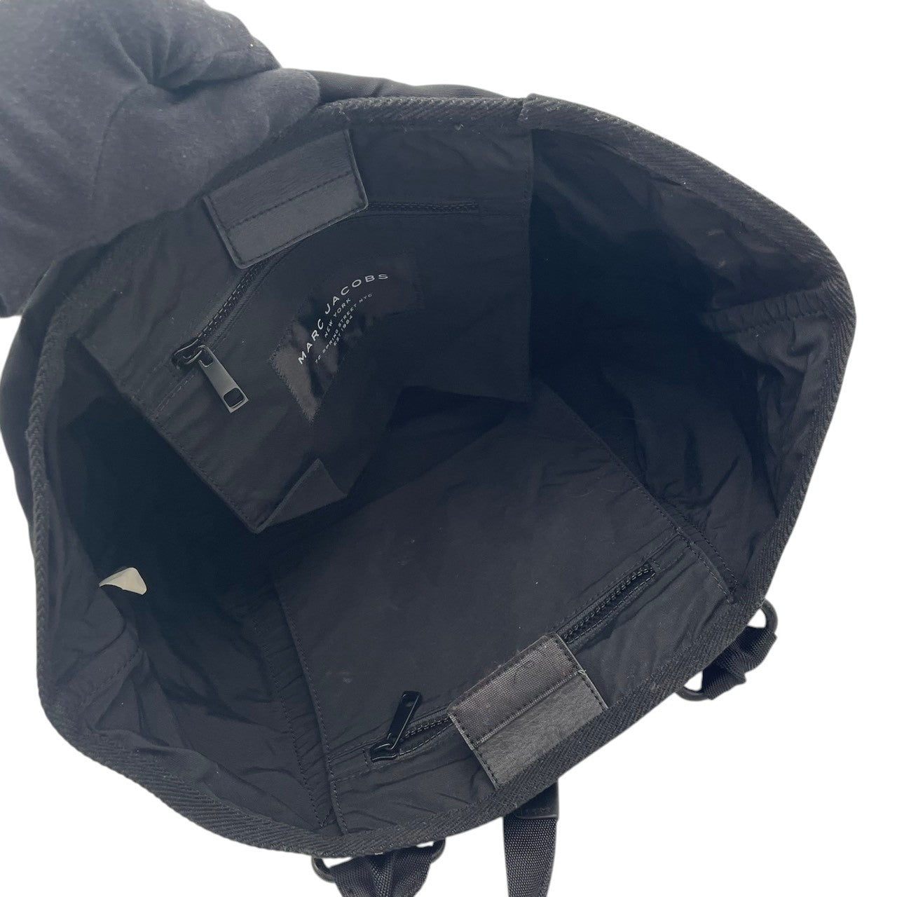 マークジェイコブス New Logo Tote ニュー ロゴ トート トートバッグ ハンドバッグ 手提げ A4収納 ナイロン ブラック 黒 ロゴプリント カジュアル デイリー 通勤 通学 レディース メンズ 人気 S3