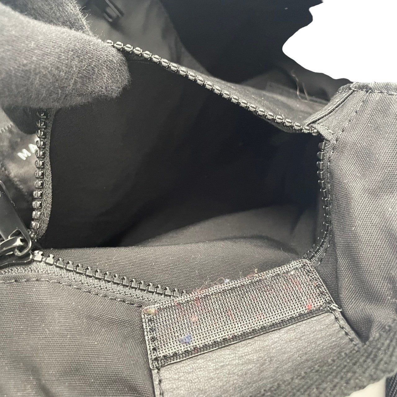 マークジェイコブス New Logo Tote ニュー ロゴ トート トートバッグ ハンドバッグ 手提げ A4収納 ナイロン ブラック 黒 ロゴプリント カジュアル デイリー 通勤 通学 レディース メンズ 人気 S3