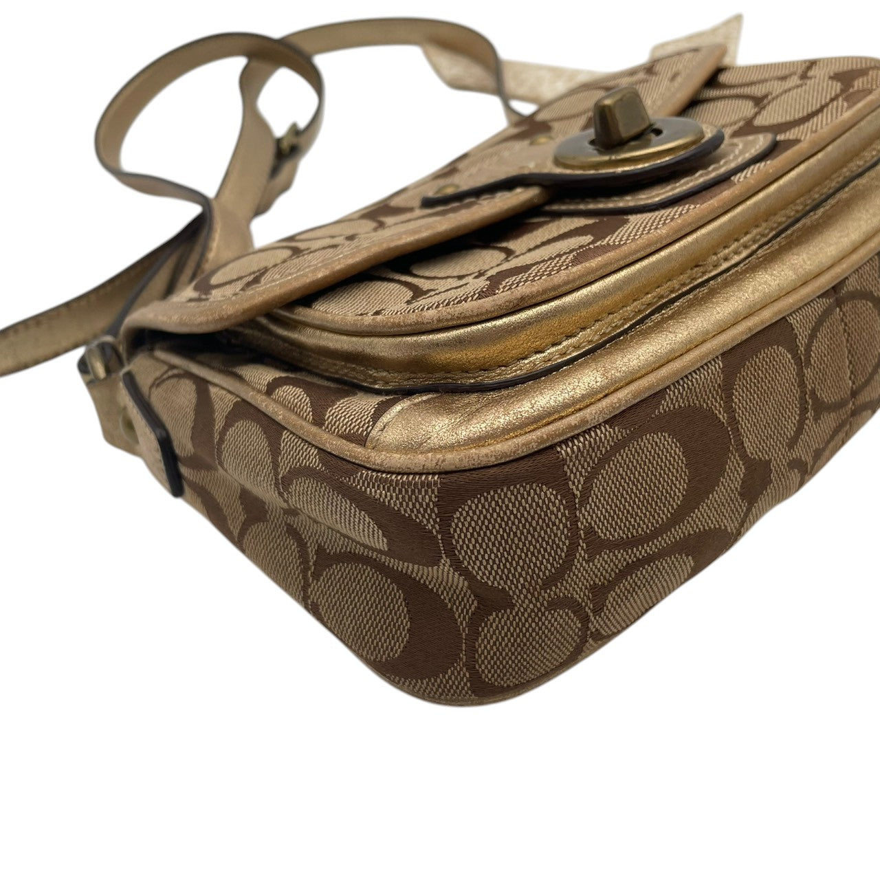コーチ COACH シグネチャー ターンロック キャンバス レザー ショルダーバッグ 斜め掛け ベージュ ゴールド金具 エレガント カジュアル デイリー お出かけ レディース 女性 人気 定番 10566S S3