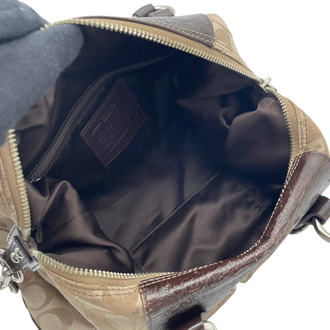 コーチ COACH アシュレイ シグネチャー サテン サッチェル 2WAY ハンドバッグ ショルダーバッグ 斜め掛け ベージュ ブラウン 茶色 シルバー金具 エレガント カジュアル お出かけ デイリー レディース 女性 人気 定番 F15443 S3