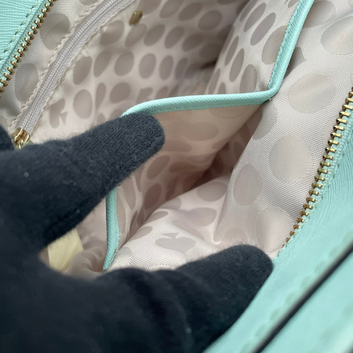 ケイトスペード kate spade SMALL HAYDEN スモール ヘイデン ハンドバッグ ショルダーバッグ 2WAY 斜め掛け サフィアーノレザー 本革 ミントグリーン ブラック 黒 ゴールド金具 エレガント デイリー レディース 人気 定番 S88
