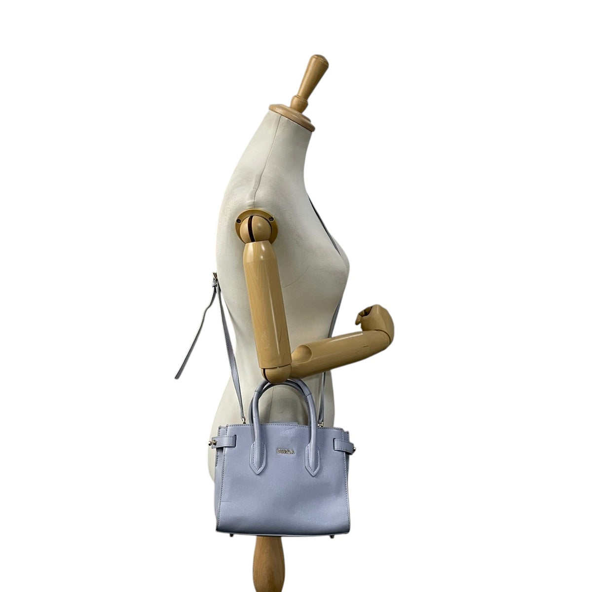 フルラ FURLA PIN ピン ミニ トートバッグ ハンドバッグ ショルダーバッグ 2WAY 斜め掛け サフィアーノレザー 本革 ライトブルー 水色 ゴールド金具 エレガント カジュアル デイリー お出かけ レディース 人気 定番 S88