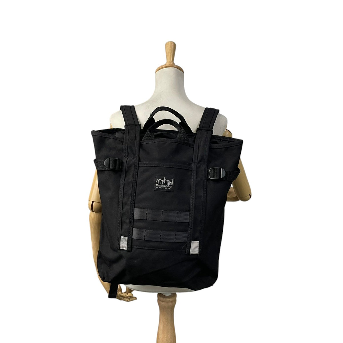 マンハッタンポーテージ Manhattan Portage BLACK LABEL クリスティー バックパック リュックサック デイパック コーデュラキャンバス ブラック 黒 A4収納可 PC収納 通勤 通学 大容量 カジュアル MP2231BL S79