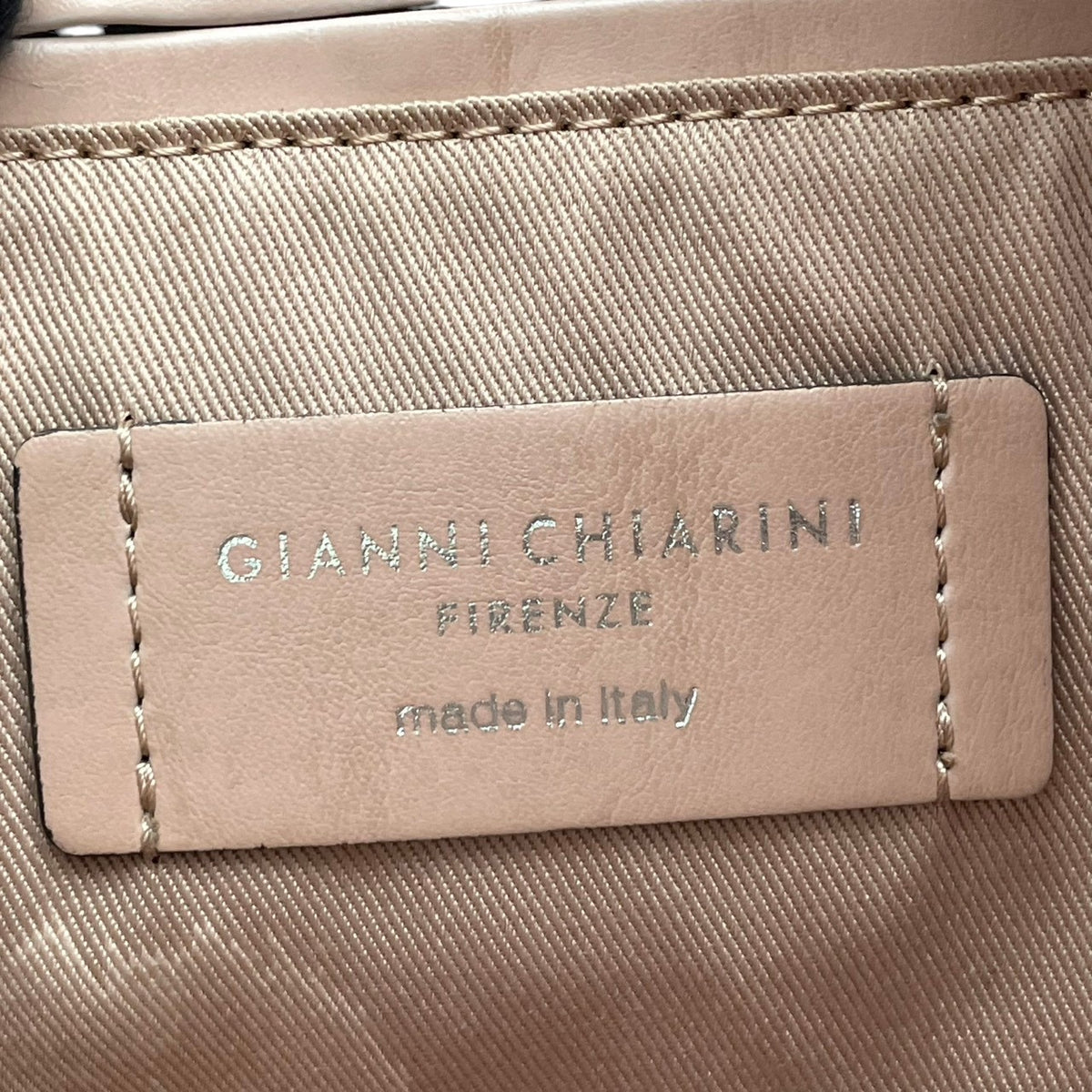 ジャンニキアリーニ GIANNI CHIARINI アリファ ALIFA ハンドバッグ ショルダーバッグ 2WAY 斜め掛け シュリンク シボ革 レザー 本革 ライトブラウン ベージュ系 シルバー金具 エレガント カジュアル レディース 人気 定番 S79