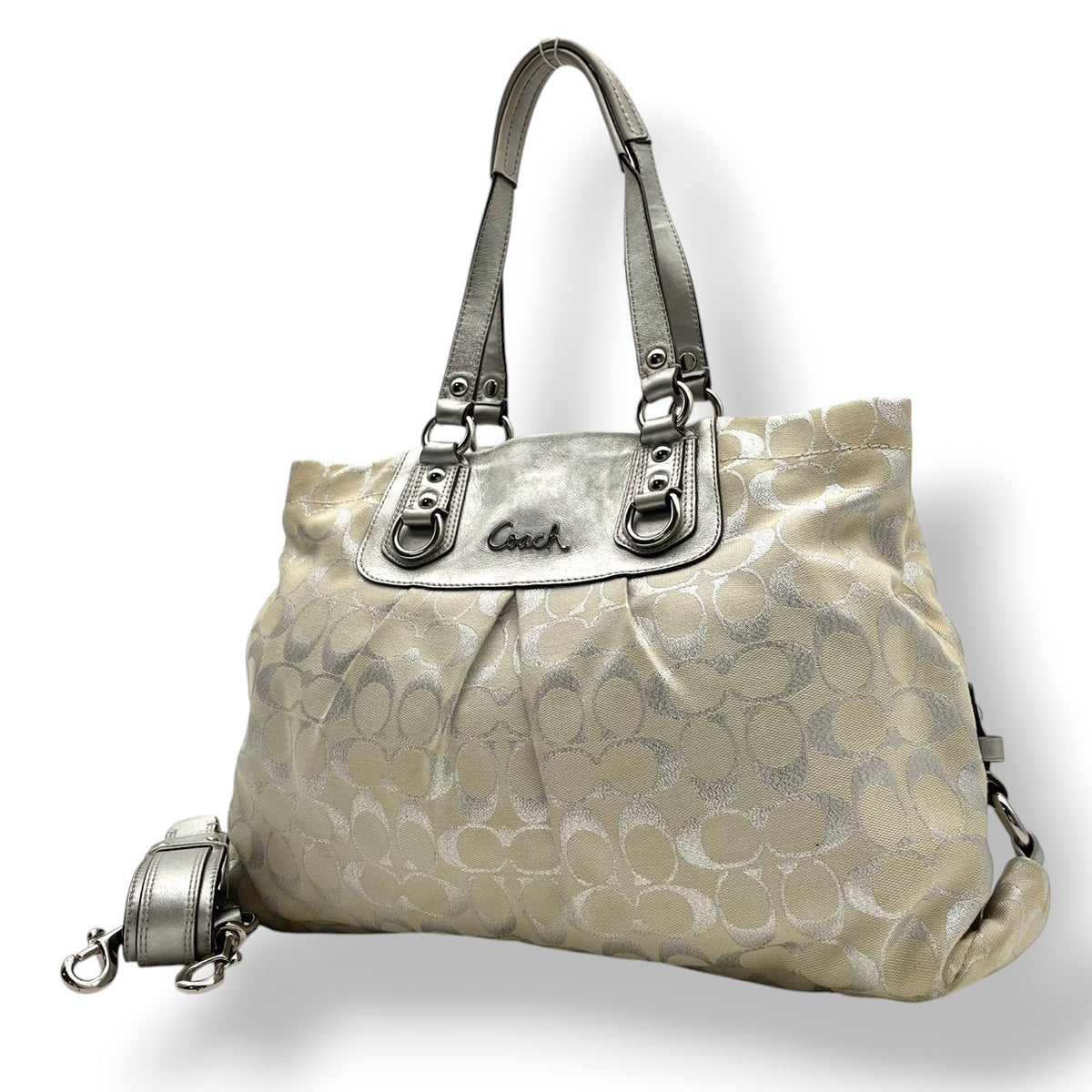 コーチ COACH シグネチャー 2WAY ショルダーバッグ トートバッグ ハンドバッグ 斜め掛け 肩掛け キャンバス レザー 本革 アイボリー シルバー 銀色 メタリック エレガント カジュアル 通勤 通学 お出かけ レディース F15807 S94