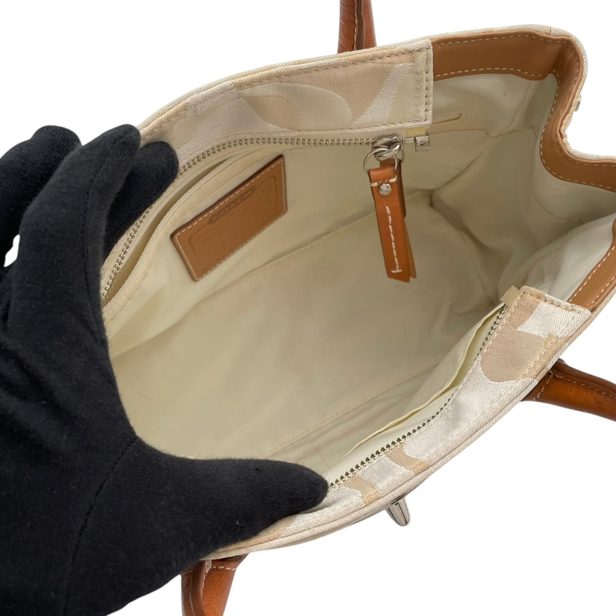 【美品】コーチ COACH マデリン オプティック シグネチャー トートバッグ ハンドバッグ 肩掛け キャンバス レザー 本革 アイボリー キャメルブラウン シルバー金具 ターンロック エレガント カジュアル 11820 S94