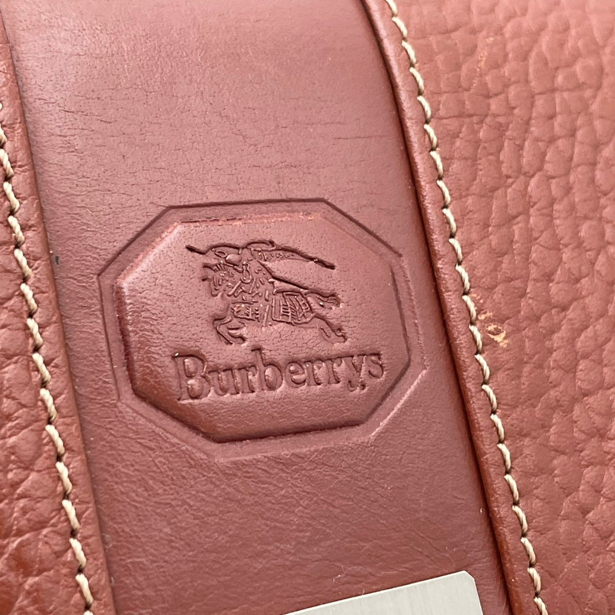 バーバリー Burberrys ヴィンテージ レザー クラッチバッグ セカンドバッグ 手提げかばん シュリンク シボ革 本革 ブラウン 茶色 シルバー金具 鍵付き ロック金具 ホースマーク フラップ メンズ レディース ユニセックス S94