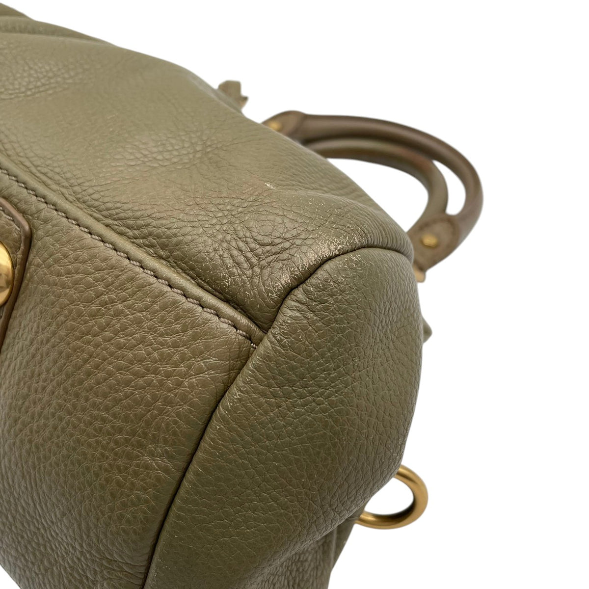 マークバイマークジェイコブス MARC BY MARC JACOBS クラシック Q グルーヴィー ショルダーバッグ ハンドバッグ 2WAY 斜め掛け レザー 本革 オリーブ カーキ系 ゴールド金具 メタルプレート チャーム レディース S35
