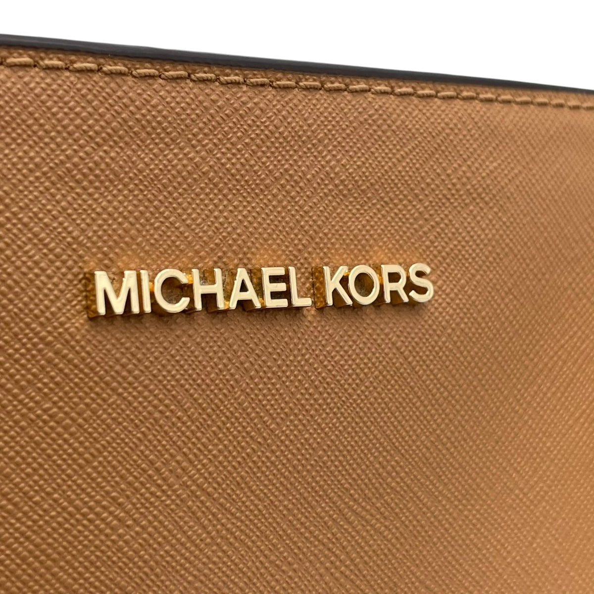 【美品】マイケルコース MICHAEL KORS SHEILA シーラ ミッドファスナー トート ラージ トートバッグ ハンドバッグ 肩掛け レザー 本革 サフィアーノ キャメルブラウン ゴールド金具 チャーム A4収納 通勤 通学 レディース S35