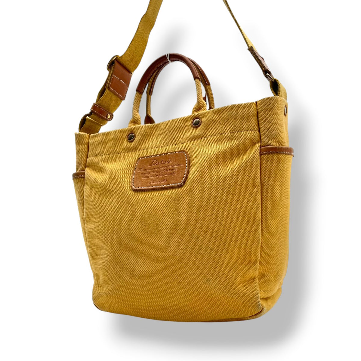ダコタ Dakota ユッカ キャンバス レザー 2WAY ショルダーバッグ トートバッグ ハンドバッグ 斜め掛け 手提げかばん コットン 本革 マスタードイエロー 黄色 ブラウン アンティーク金具 カジュアル レディース 定番 人気 S35