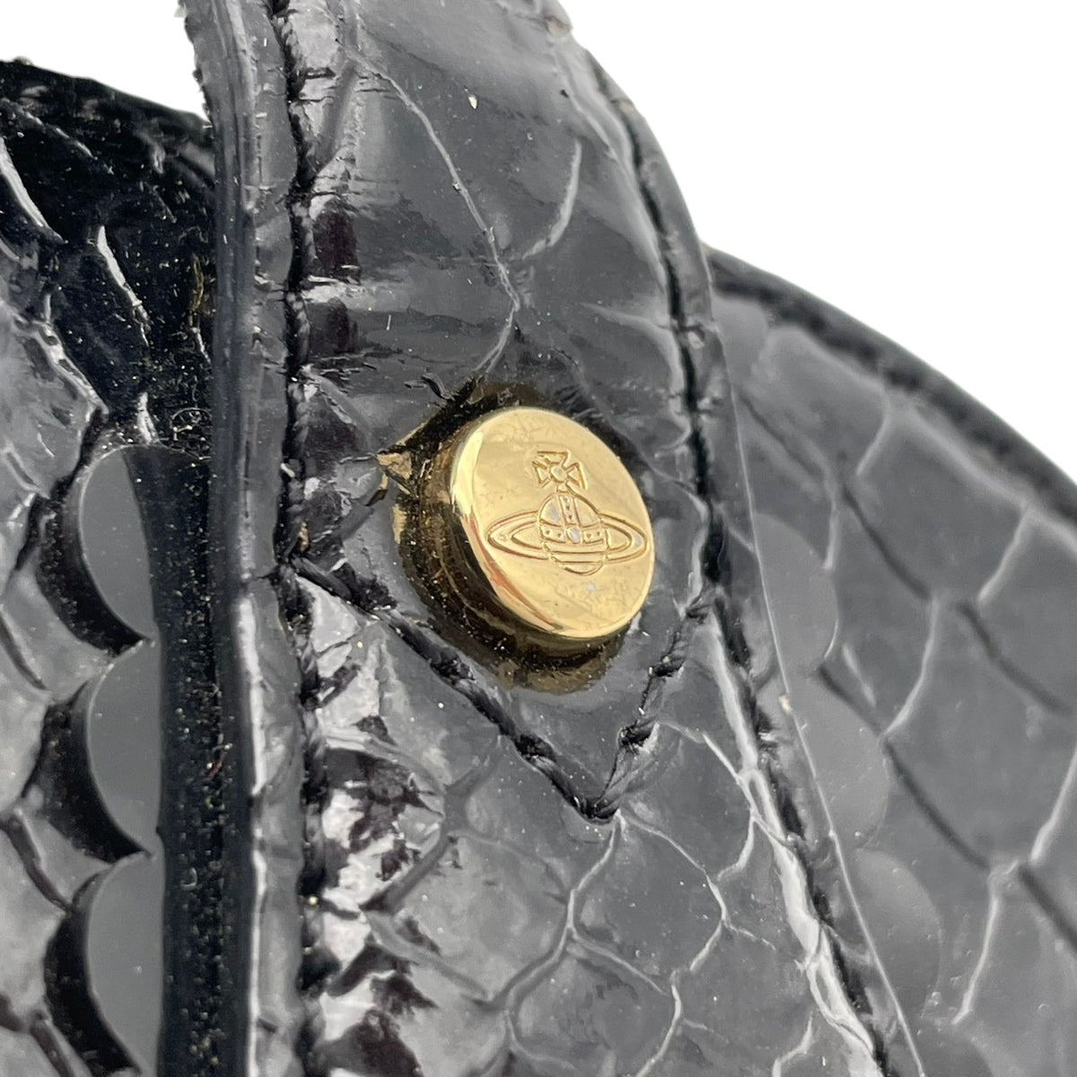 ヴィヴィアンウエストウッド Vivienne Westwood FRILLY SNAKE HEART ハート型 2WAY ハンドバッグ ショルダーバッグ 斜め掛け パテント エナメル レザー 本革 ブラック 黒 ゴールド金具 オーブチャーム 個性的 S51