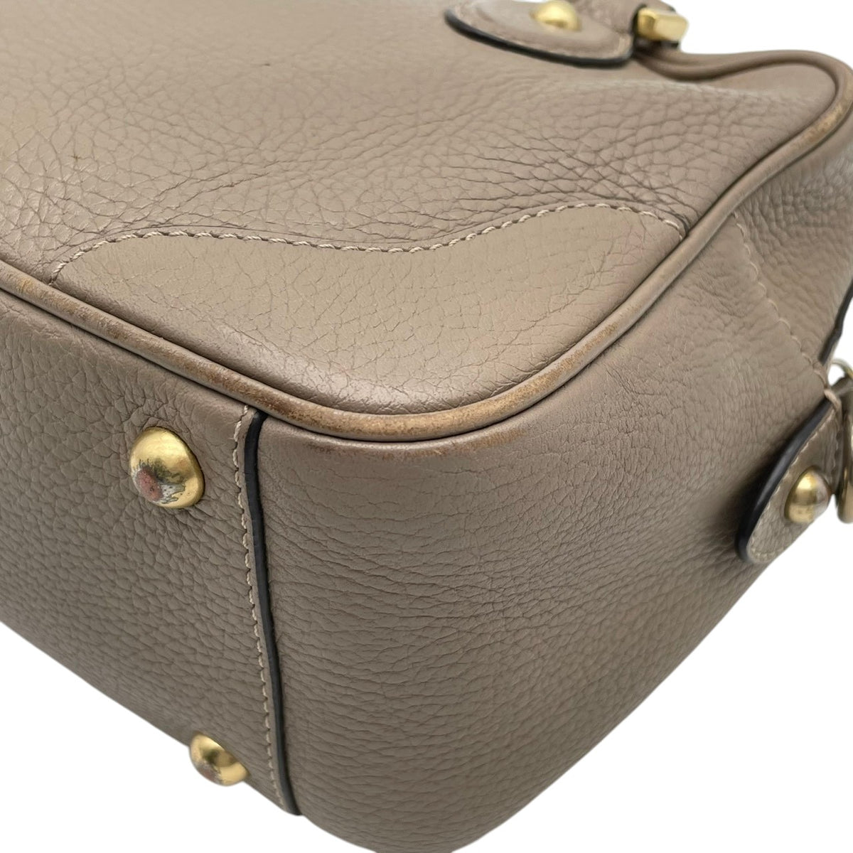 ジェイアンドエムデヴィッドソン J&M DAVIDSON BABY MIA ベイビー ミア ハンドバッグ ボストンバッグ 手提げかばん シュリンクレザー 本革 グレージュ ベージュ系 ゴールド金具 クラシカル エレガント レディース S51