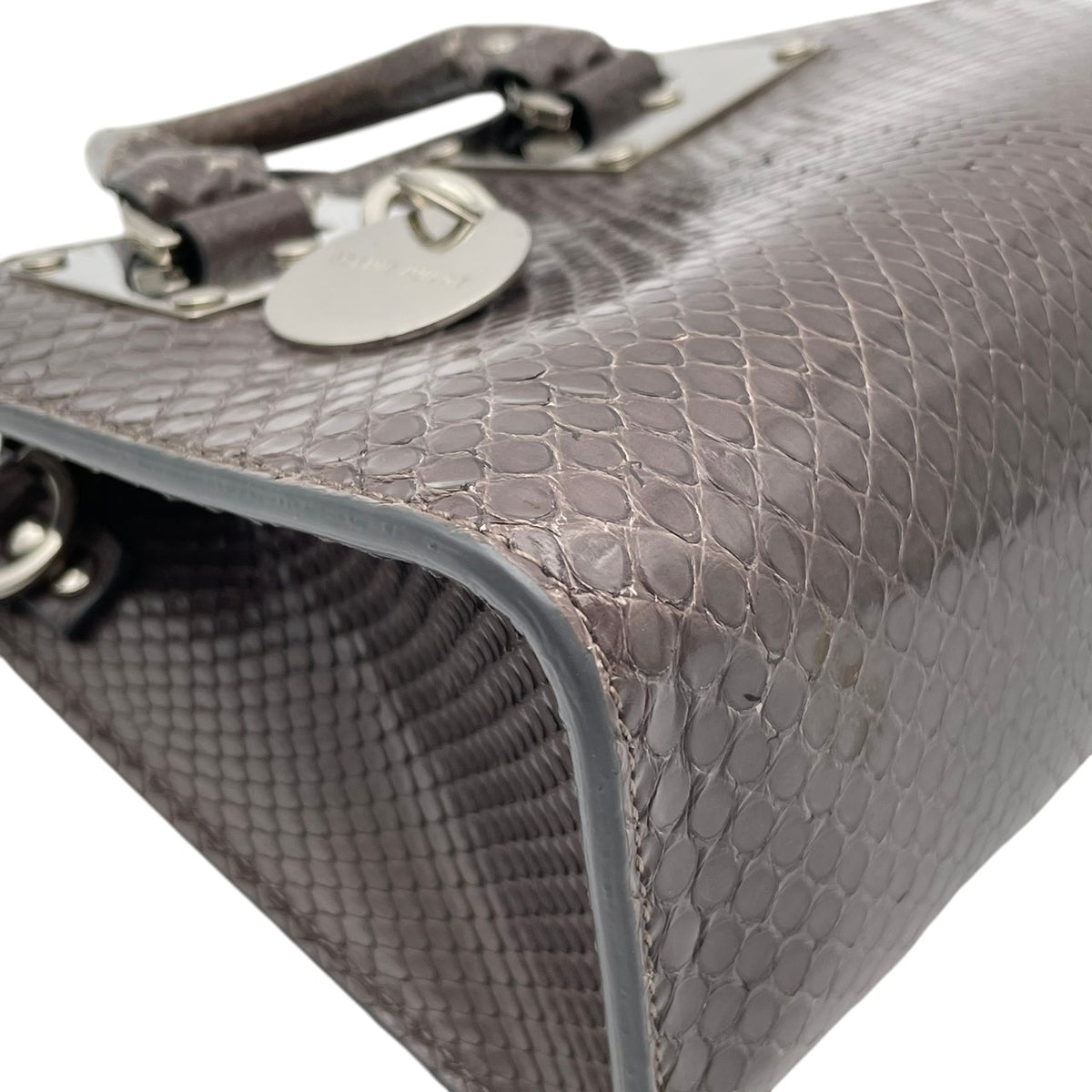ソフィーヒュルム SOPHIE HULME アルビオン Albion ミニトートバッグ ハンドバッグ 手提げかばん 型押し レザー 本革 グレー ダークグレー シルバー メタル金具 チャーム付き モード エレガント レディース S51