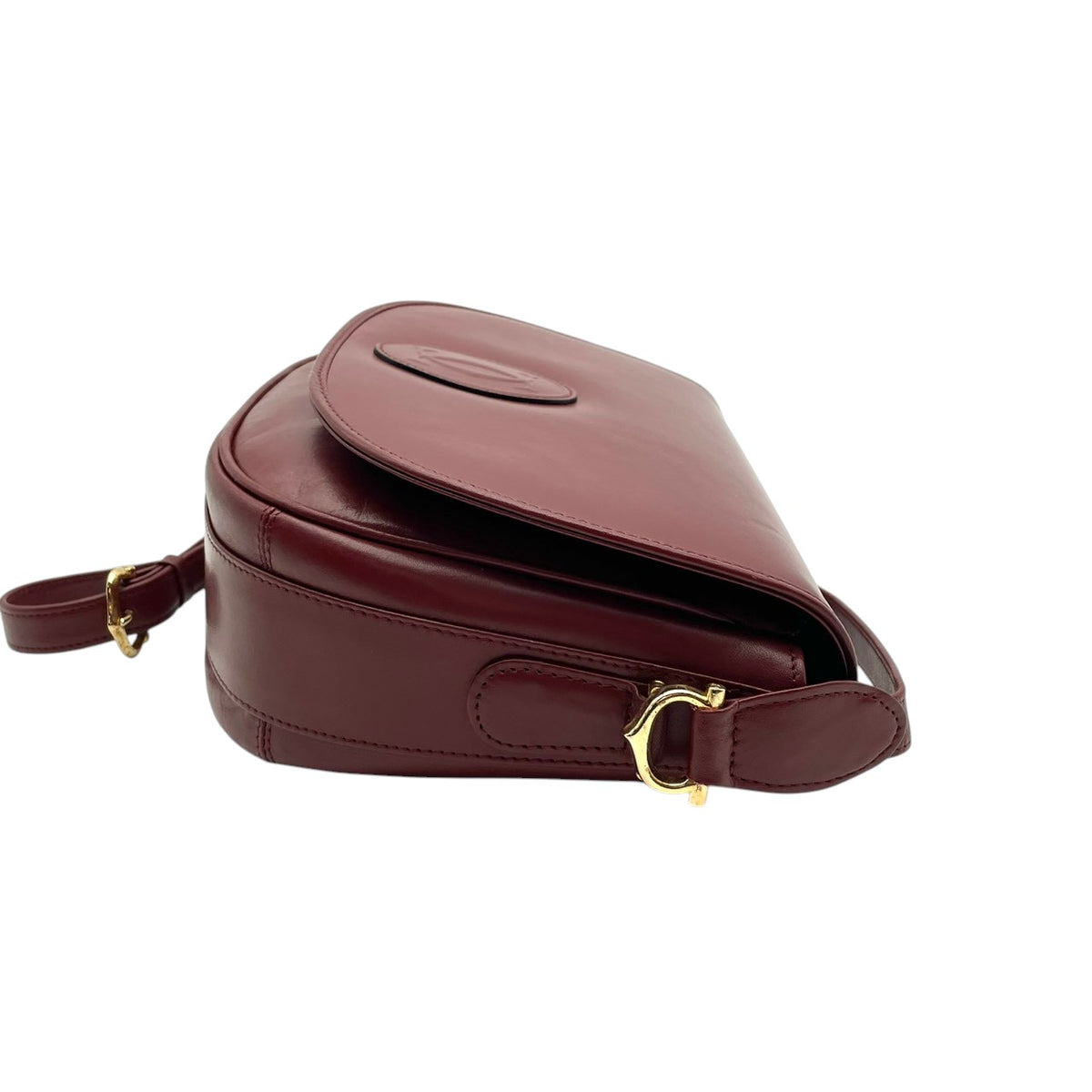 【美品】Cartier カルティエ マストライン ショルダーバッグ フラップ 斜め掛け 肩掛け レザー 本革 ボルドー 赤系 ゴールド金具 ダブルC ロゴ刻印 ヴィンテージ クラシカル エレガント 上品 高級感 レディース かばん S92
