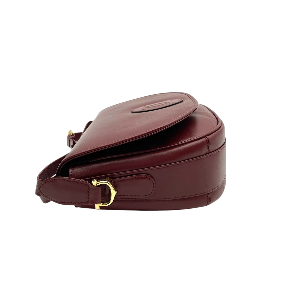 【美品】Cartier カルティエ マストライン ショルダーバッグ フラップ 斜め掛け 肩掛け レザー 本革 ボルドー 赤系 ゴールド金具 ダブルC ロゴ刻印 ヴィンテージ クラシカル エレガント 上品 高級感 レディース かばん S92