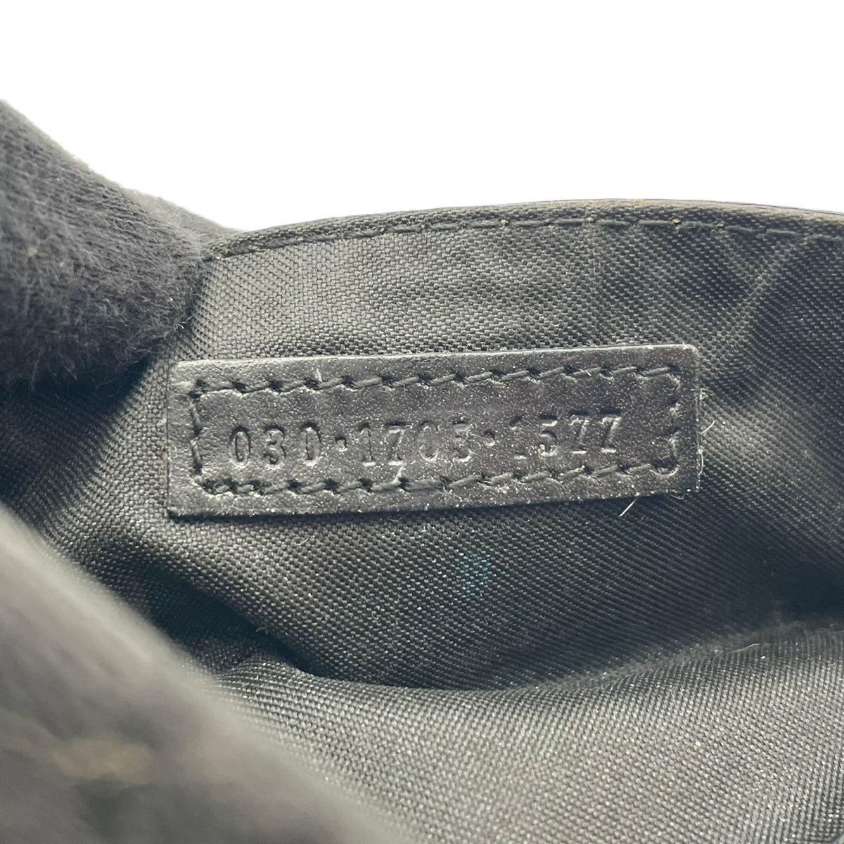 【良品】GUCCI グッチ ポケットティッシュケース ポーチ GGキャンバス レザー ブラック 黒 小物入れ ミニポーチ エレガント 上品 カジュアル 高級感 デイリー お出かけ メンズ レディース カバン 鞄 オシャレ ブランド W4