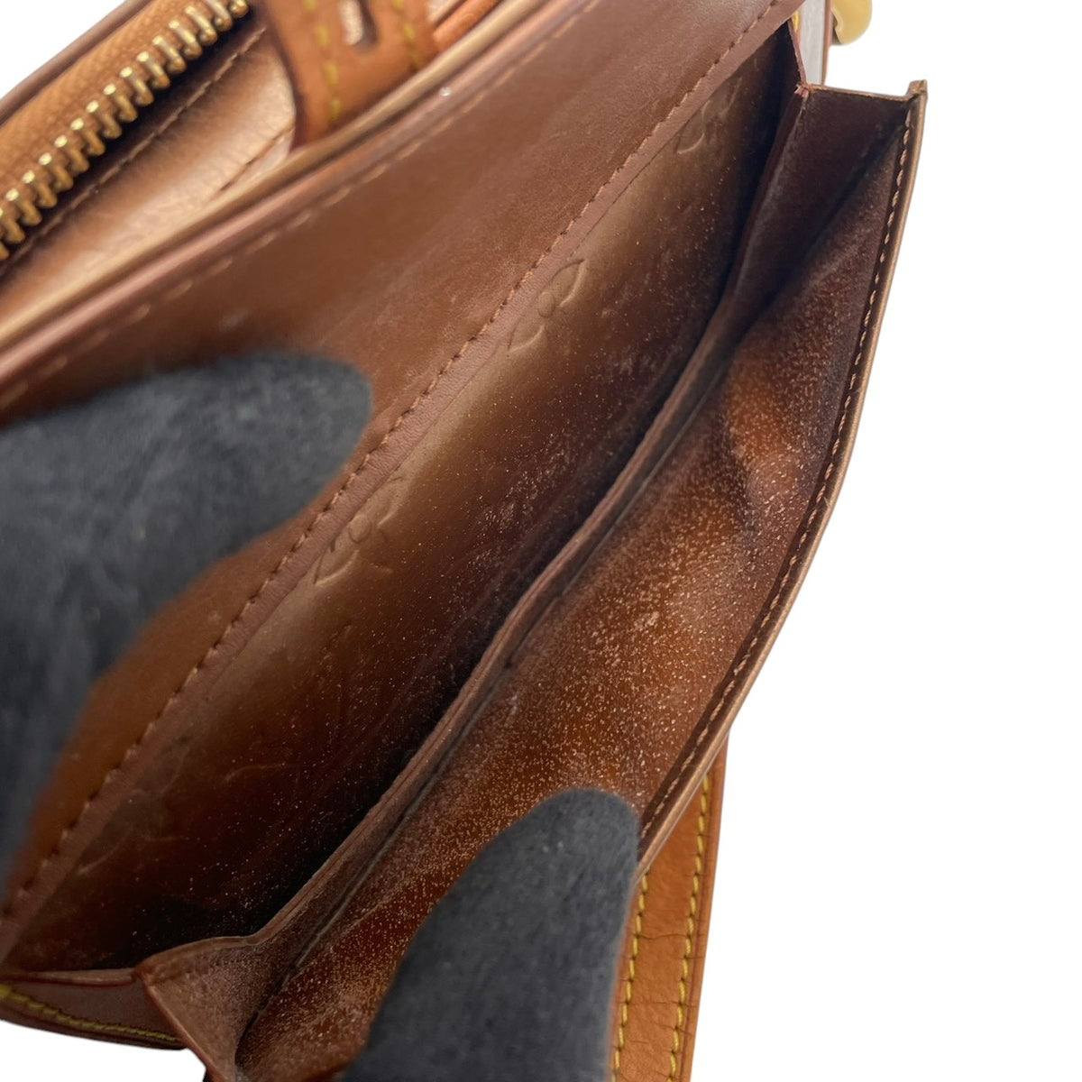 【良品】ルイヴィトン LOUIS VUITTON ショルダーバッグ モノグラム ヴェルニ クリスティMM パテントレザー ブロンズ 斜め掛け 肩掛け エナメル フラップポケット クラシック 高級感 エレガント 上品 レディース ブランド S20