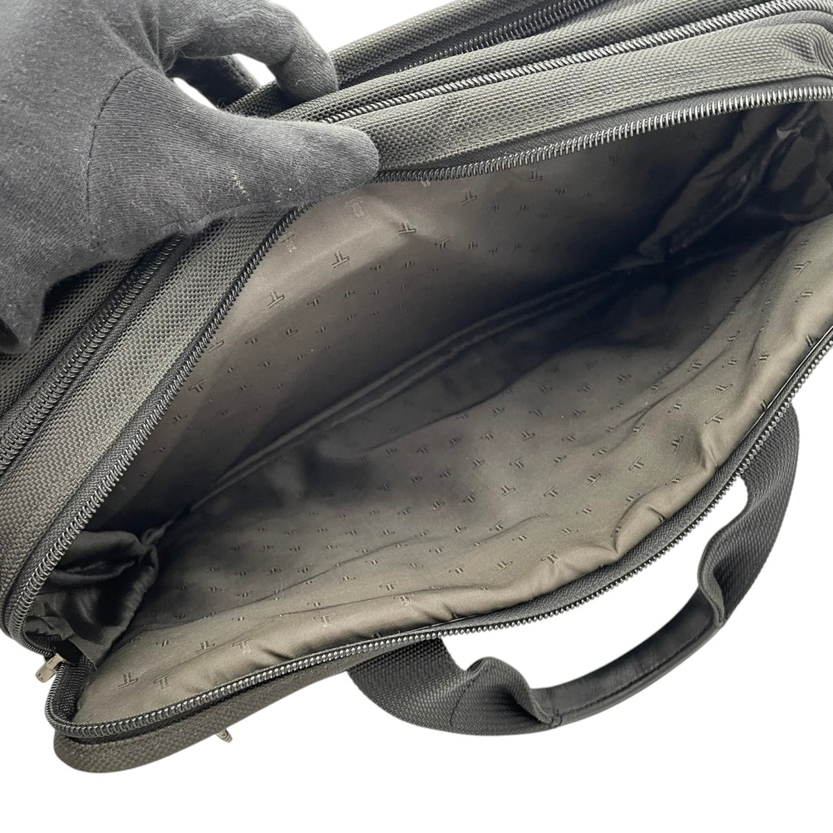【良品】TUMI トゥミ 2WAY ブリーフケース ビジネスバッグ Alpha バリスティックナイロン レザー ブラック 黒 ショルダーバッグ 手提げ 斜め掛け A4収納可能 通勤 出張 大容量 メンズ カバン 鞄 オシャレ S98