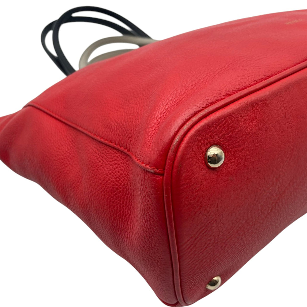 【良品】FURLA フルラ トートバッグ ハンドバッグ シボ革 レザー オレンジ 赤系 マルチハンドル 肩掛け 手提げ A4収納可能 大容量 チャーム付き レディース カジュアル エレガント カバン 鞄 オシャレ ブランド S83