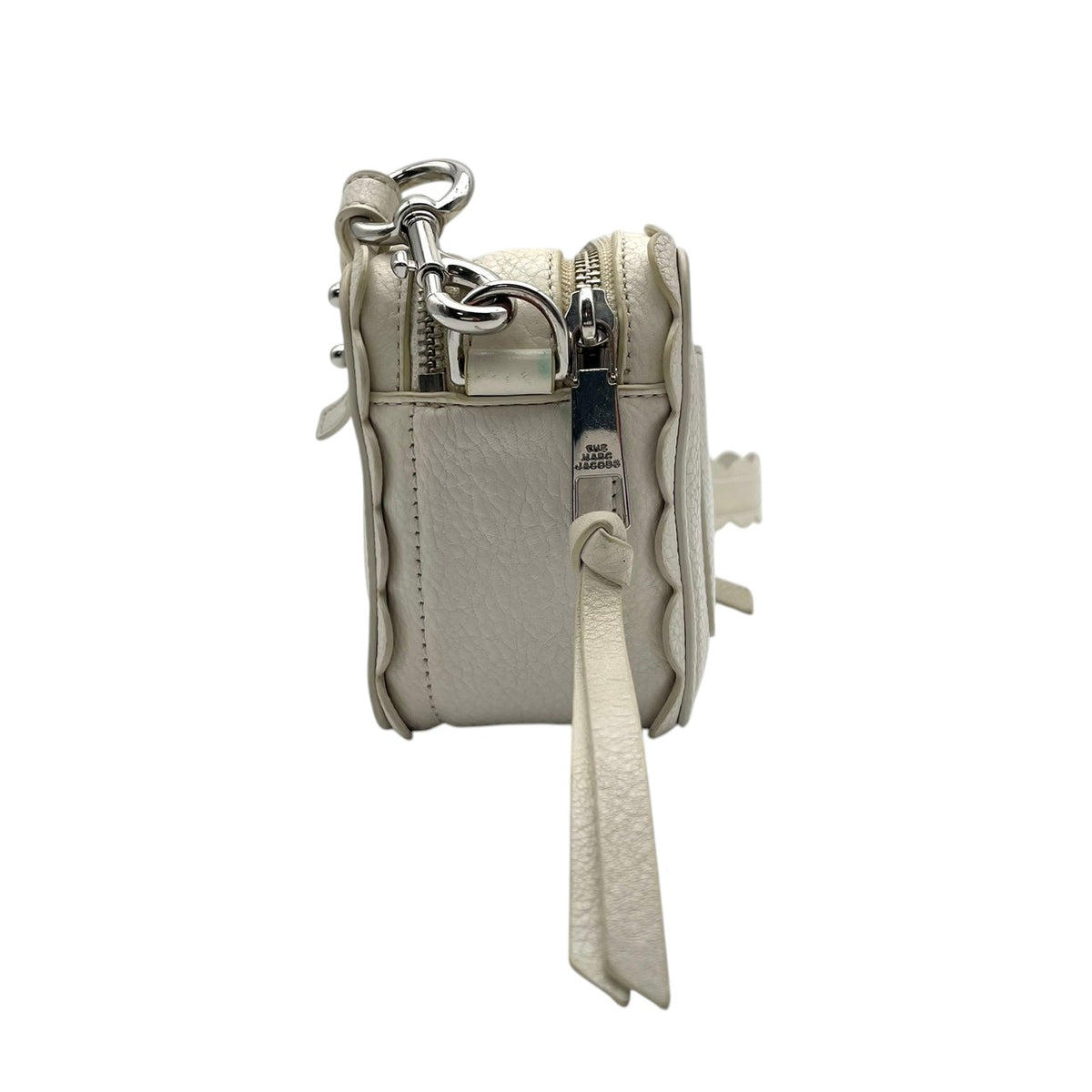 【良品】MARC JACOBS マークジェイコブス ショルダーバッグ ザ ソフトショット スカロップ 21 レザー ホワイト 白 アイボリー 斜め掛け クロスボディ ダブルジップ スカロップカット レディース カバン 鞄 S83