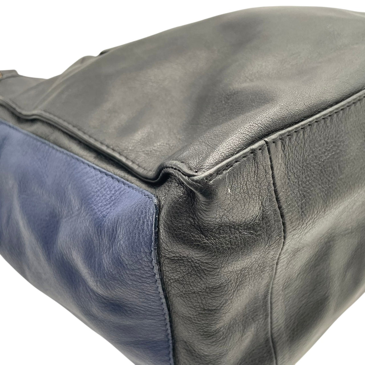 【良品】See By Chloe シーバイクロエ トートバッグ ショルダーバッグ NELLIE ネリー 2WAY ハンドバッグ レザー ベージュ ブラック 黒 ネイビー マルチカラー 斜め掛け 肩掛け チャーム付き レディース S83