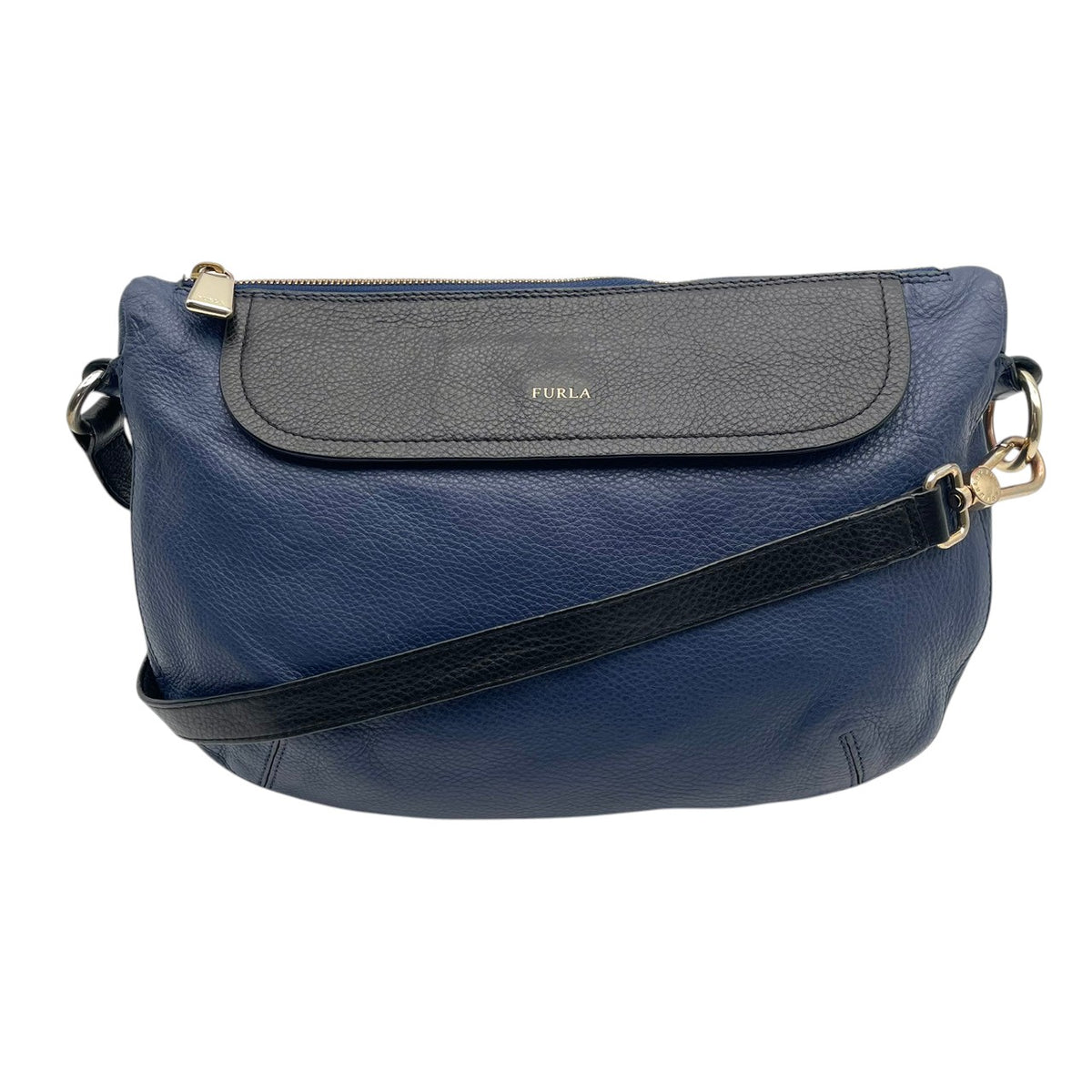 【良品】FURLA フルラ ショルダーバッグ ハーフムーン レザー ネイビー 紺 ブラック 黒 バイカラー クロスボディ 斜め掛け 肩掛け フラップ シボ革 エレガント カジュアル チャーム金具 レディース S83