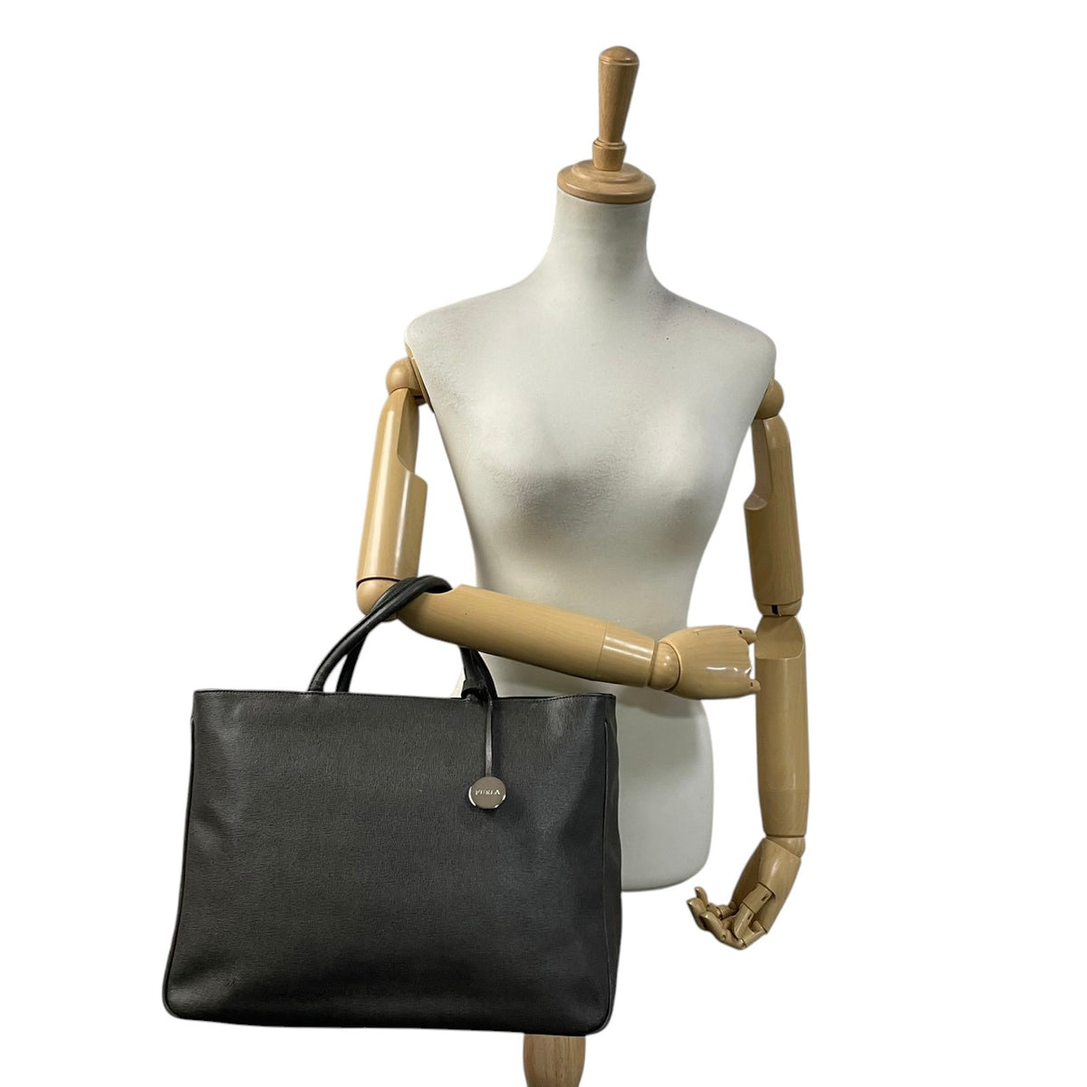 美品 FURLA フルラ トートバッグ ハンドバッグ 2way グレー レザー 本革 シルバー金具 チャーム ショルダーバッグ 斜め掛け 肩掛け A4収納 大容量 通勤 通学 ビジネス レディース イタリア製 エレガント 上品 S83