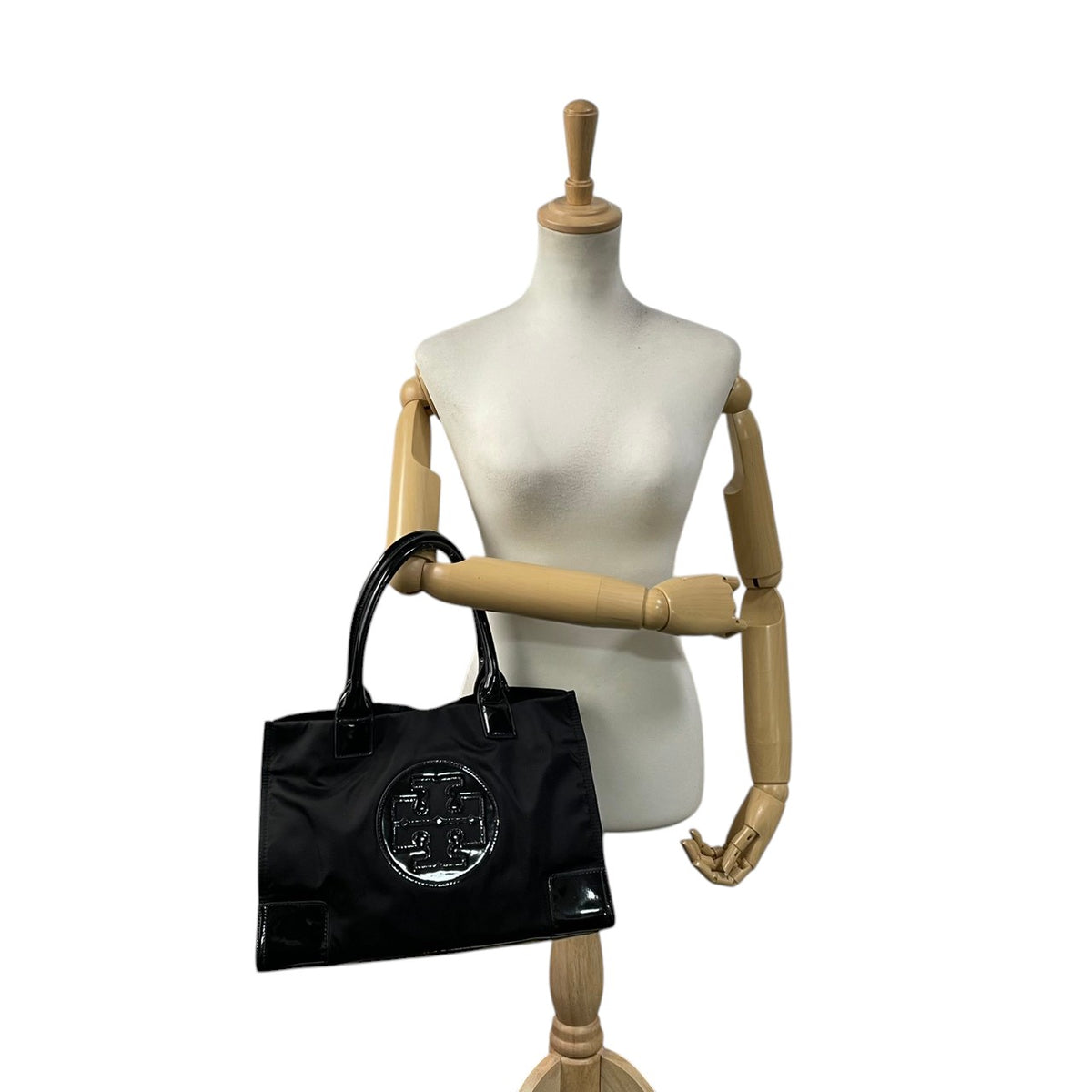 良品 TORY BURCH トリーバーチ Ella エラ トートバッグ ナイロン パテント ブラック 黒 ダブルT ビッグロゴ ハンドバッグ 肩掛け A4収納 大容量 軽量 レディース 通勤 通学 ビジネス 旅行 エレガント S83