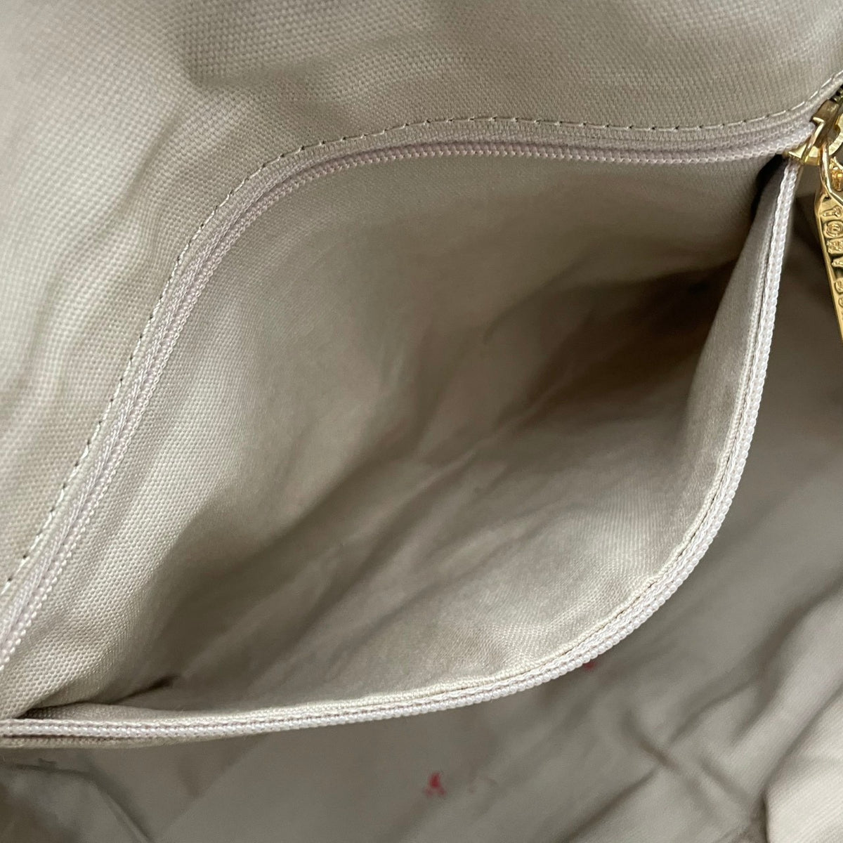 良品 TORY BURCH トリーバーチ Ella エラ トートバッグ ナイロン パテント ブラック 黒 ダブルT ビッグロゴ ハンドバッグ 肩掛け A4収納 大容量 軽量 レディース 通勤 通学 ビジネス 旅行 エレガント S83