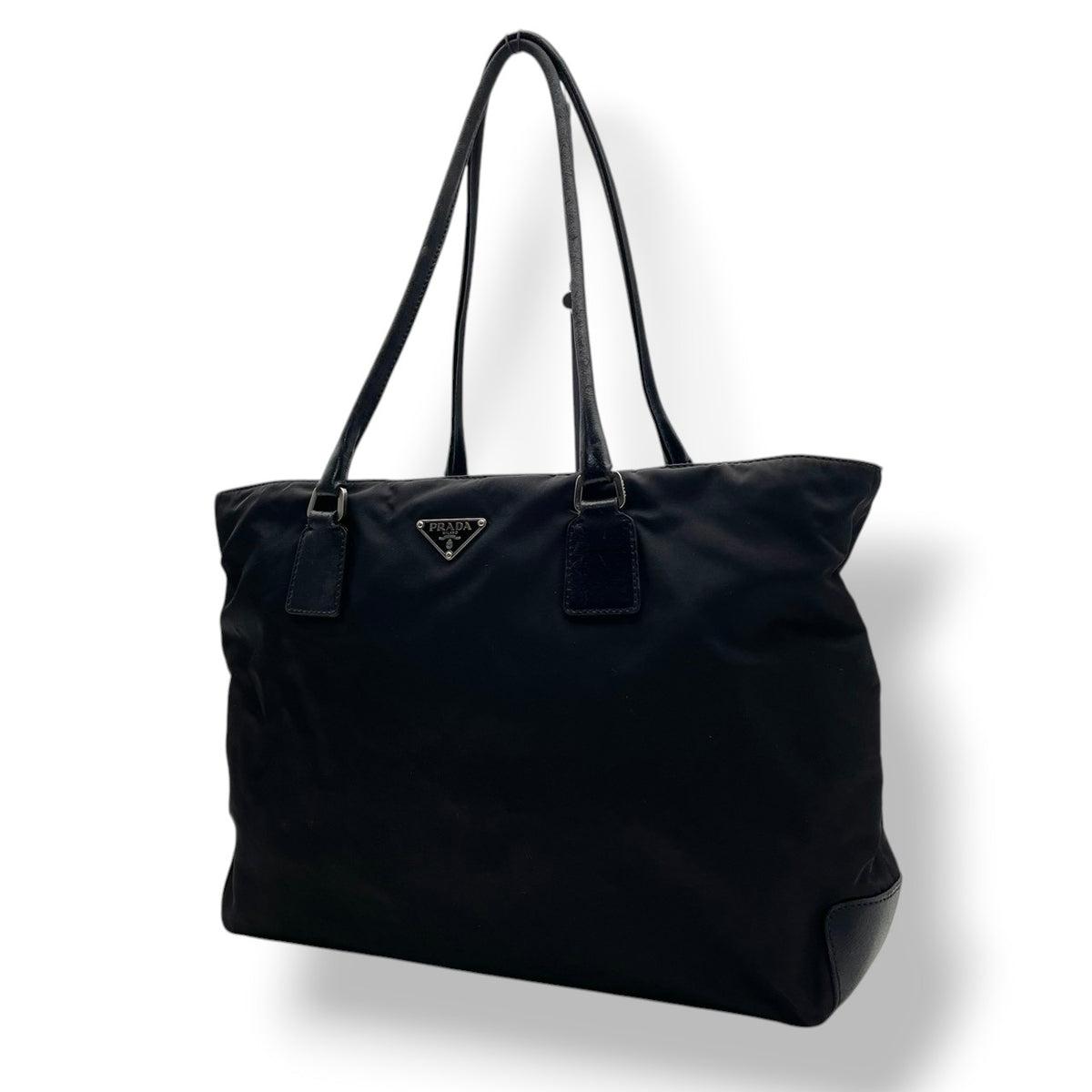 良品 PRADA プラダ トートバッグ ショルダートート ブラック 黒 ナイロン レザー 本革 三角ロゴ トライアングルロゴ テスート 肩掛け A4収納 大容量 シルバー金具 レディース 通勤 通学 ビジネス デイリー イタリア製 S84