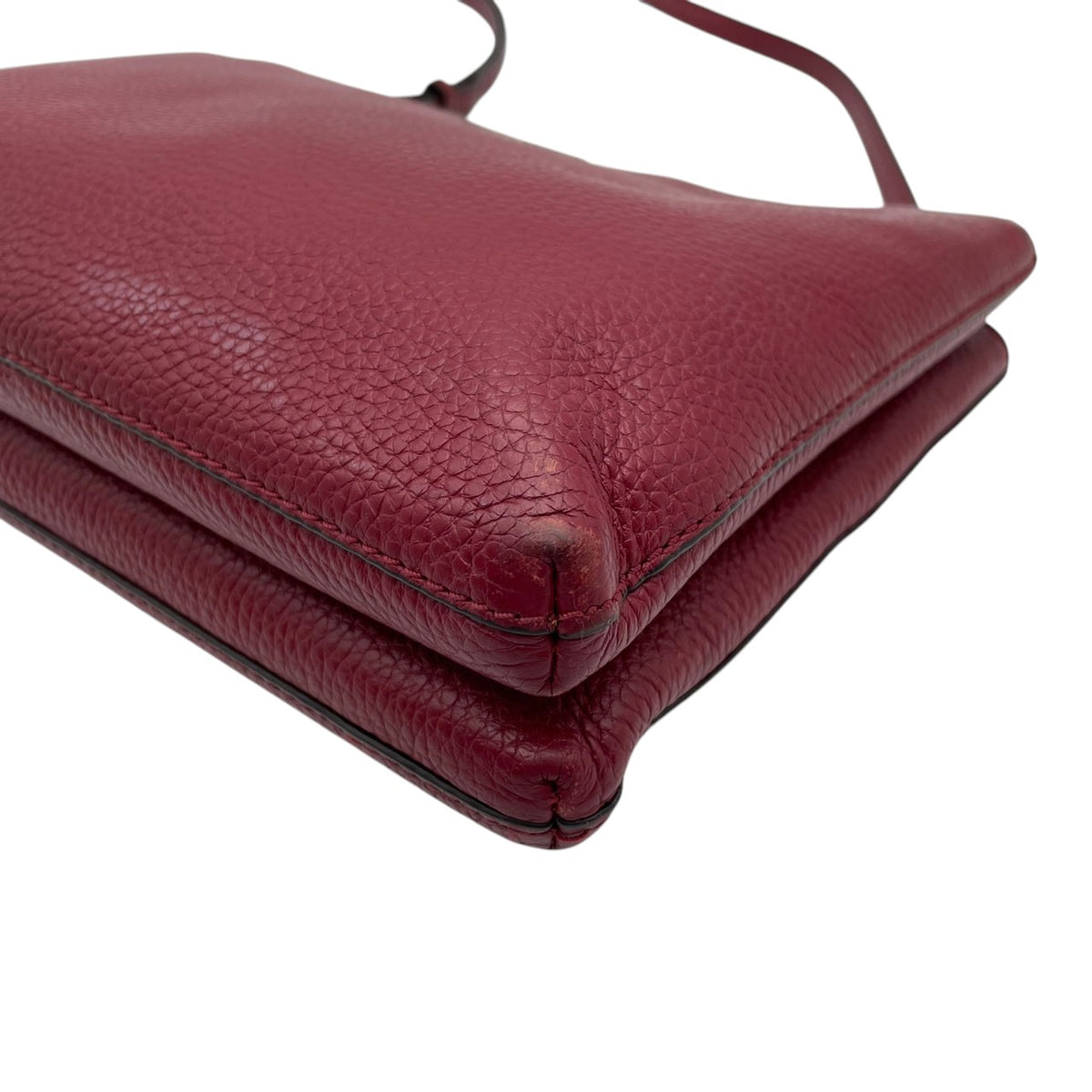 良品 MICHAEL KORS マイケルコース TRISHA トリシャ ミディアム トリプルコンパートメント ショルダーバッグ クロスボディ ボルドー レザー シボ革 ゴールド金具 ロゴ 斜めがけ レディース S99