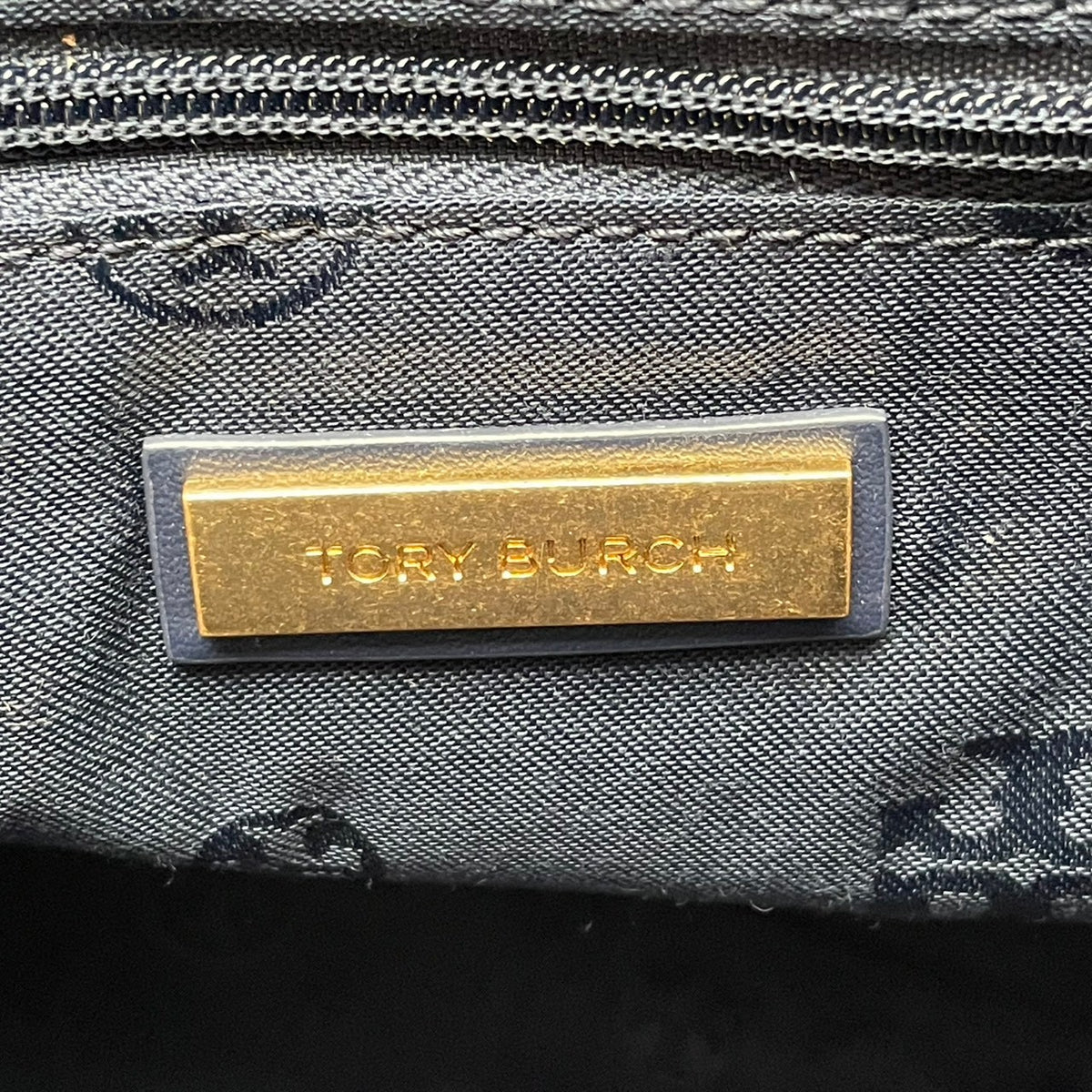 良品 TORY BURCH トリーバーチ Ella エラ トートバッグ ネイビー ナイロン レザー ダブルT ビッグロゴ ロゴパッチ 肩掛け ワンショルダー ハンドバッグ 大型ロゴ シンプル レディース カジュアル デイリー S99