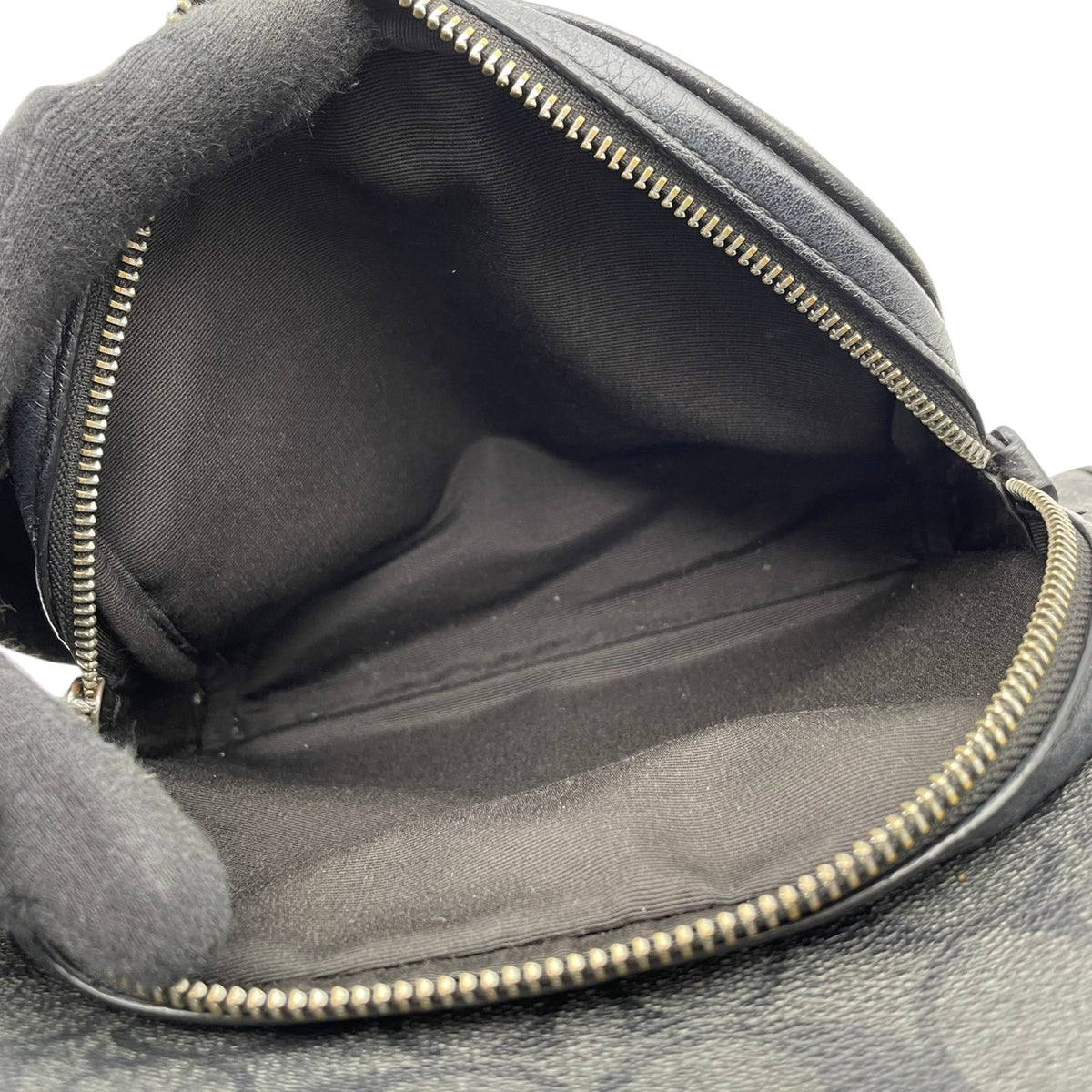 良品 COACH コーチ 5671 Court コート バックパック リュック デイパック シグネチャー グレー PVC レザー ブラック ロゴ 総柄 フロントポケット サイドポケット ファスナー 大容量 レディース カジュアル デイリー S99