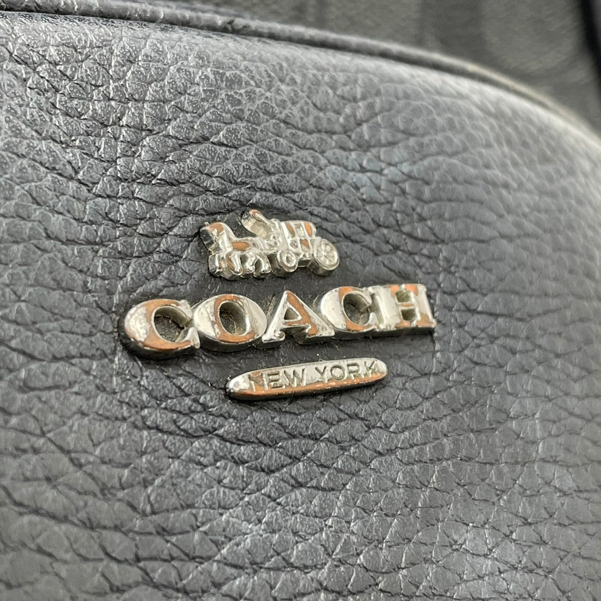 良品 COACH コーチ 5671 Court コート バックパック リュック デイパック シグネチャー グレー PVC レザー ブラック ロゴ 総柄 フロントポケット サイドポケット ファスナー 大容量 レディース カジュアル デイリー S99