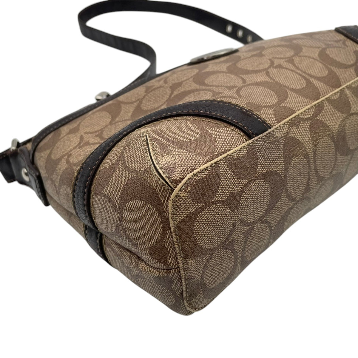 良品 COACH コーチ ヘリテージ シグネチャー ショルダーバッグ ライトブラウン ブラウン PVC レザー ロゴプレート シルバー金具 肩掛け 斜め掛け モノグラム ファスナー レディース ロゴ柄 カジュアル デイリー S99