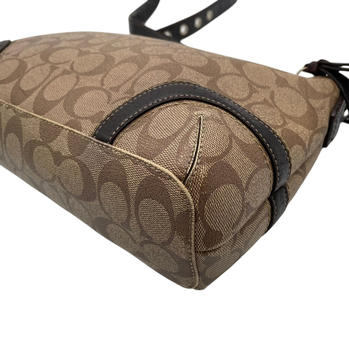 良品 COACH コーチ ヘリテージ シグネチャー ショルダーバッグ ライトブラウン ブラウン PVC レザー ロゴプレート シルバー金具 肩掛け 斜め掛け モノグラム ファスナー レディース ロゴ柄 カジュアル デイリー S99