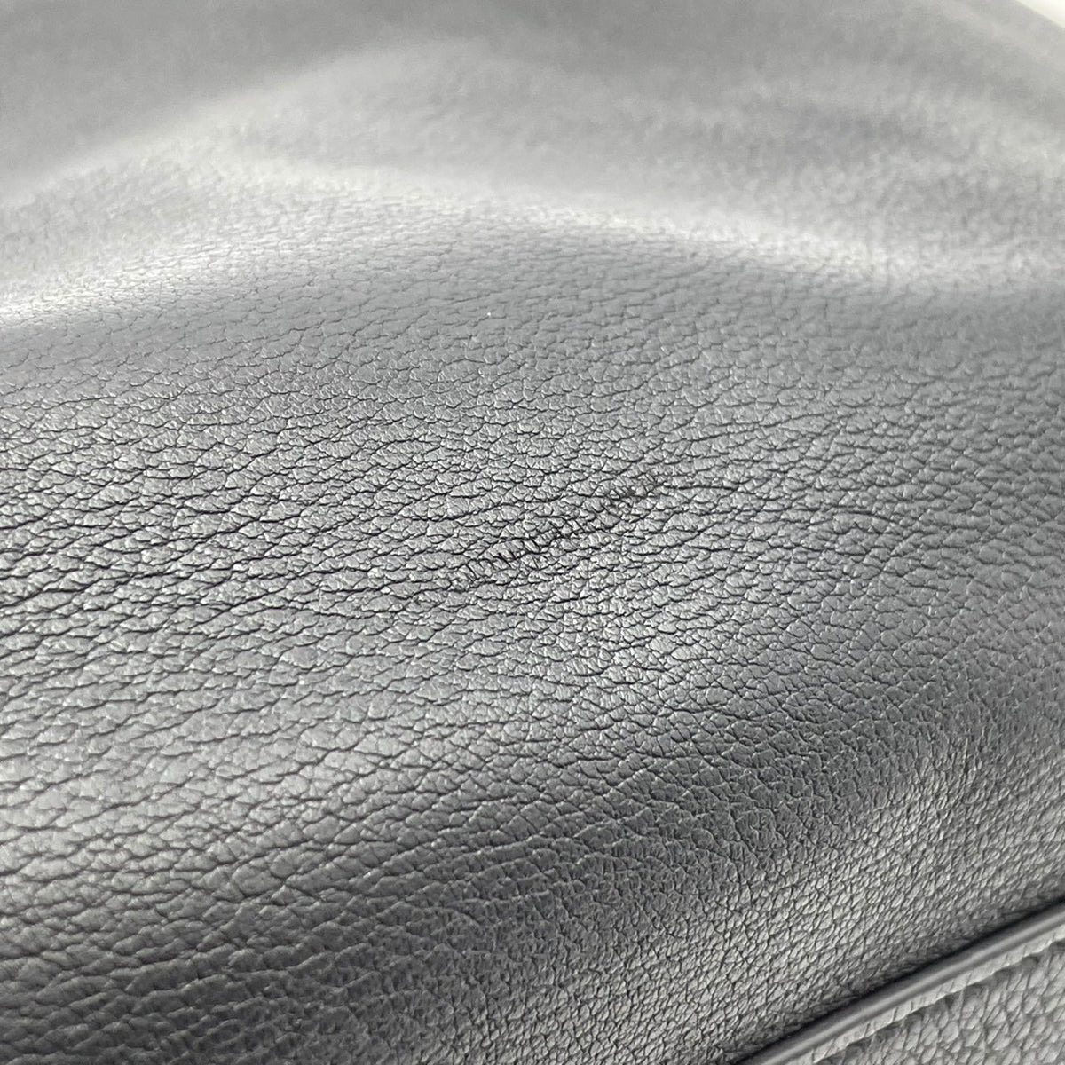 良品 TORY BURCH トリーバーチ Chelsea チェルシー スラウチー レザー トートバッグ ブラック 黒 ゴールド金具 チェーンハンドル ダブルT ロゴ 肩掛け ショルダーバッグ フロントポケット レディース 通勤 デイリー S95