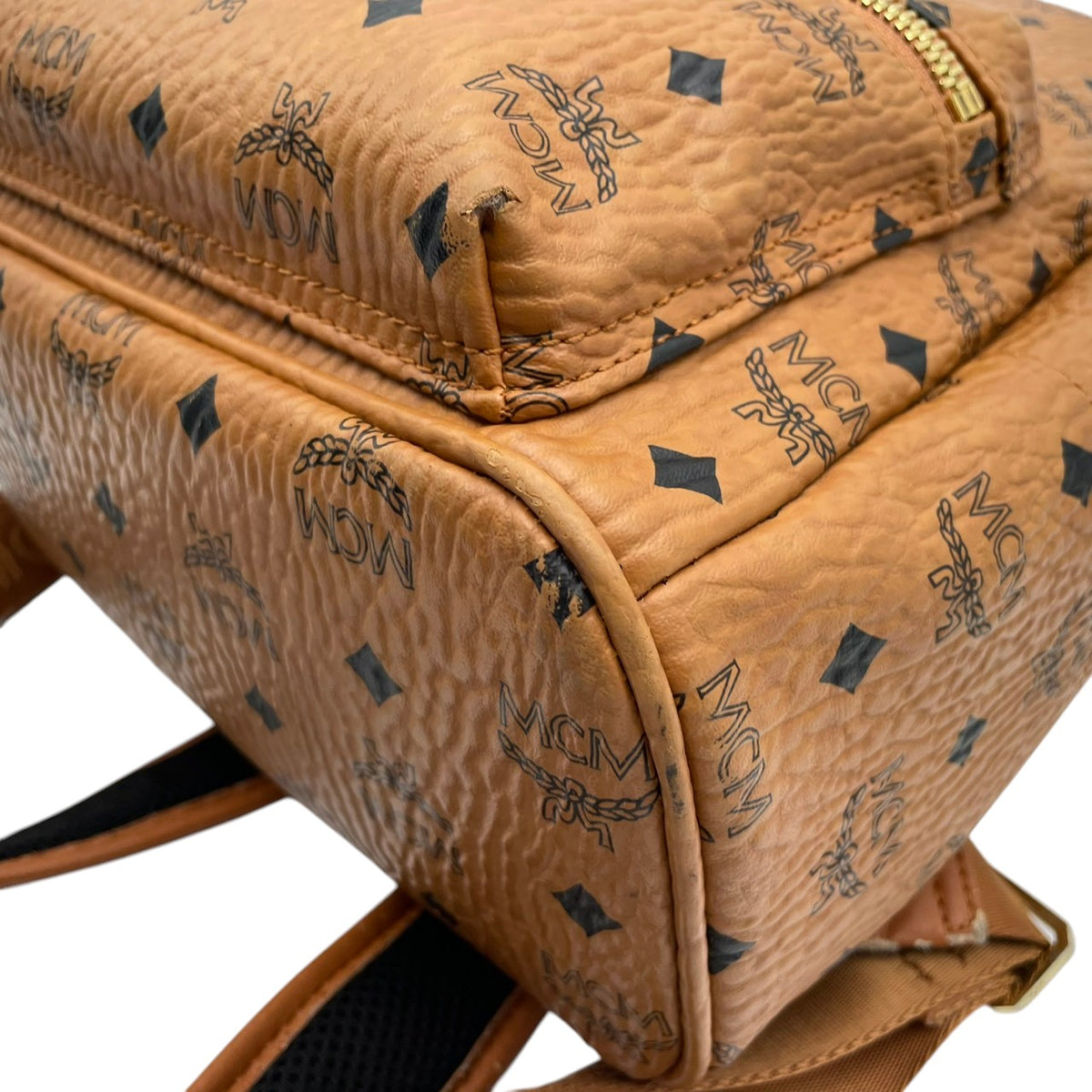 良品 MCM エムシーエム Stark スターク バックパック リュック キャメルブラウン Visetos ヴィセトス モノグラム コーティングキャンバス レザー ゴールド金具 ロゴプレート 総柄 フロントポケット レディース メンズ デイパック S95