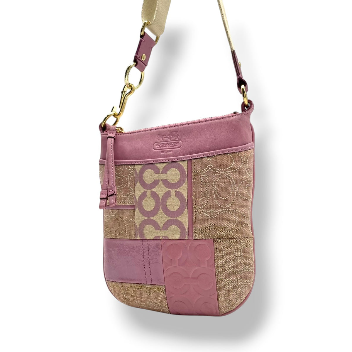 美品 COACH コーチ 42683 Ali アリ パッチワーク スイングパック ショルダーバッグ ピンク パープル シグネチャー キャンバス レザー ゴールド金具 斜め掛け クロスボディ レディース ロゴ 総柄 S22 ファスナー開閉